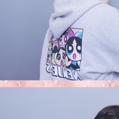 Newjeans x The Powerpuff Girls Full-Zip Hooded Sweatshirt Grey 착용 스타일
