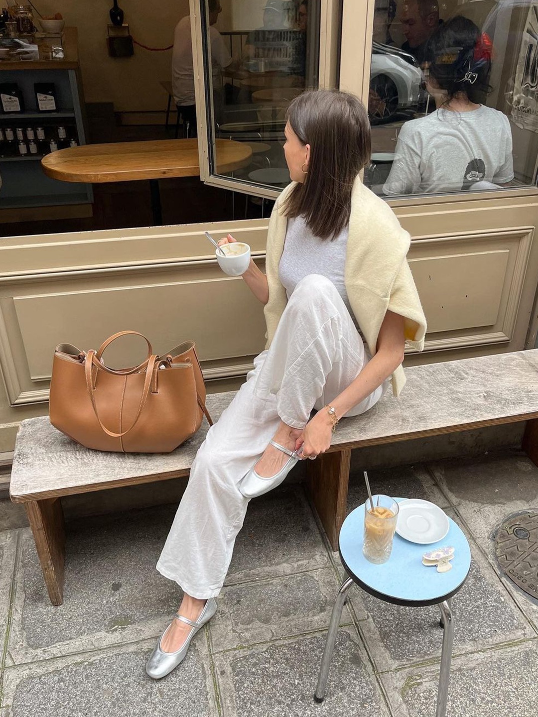 SERIES Straight Cotton Linen Dying Pants Ivory, Beautiful People Linen Cotton Satin Bow Silhouette Pants Charcoal 착용 스타일 - 3