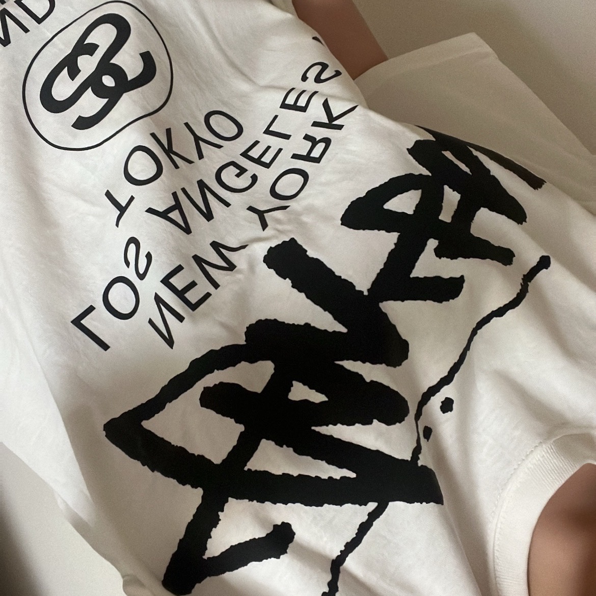 Stussy World Tour T-Shirt White 착용 스타일