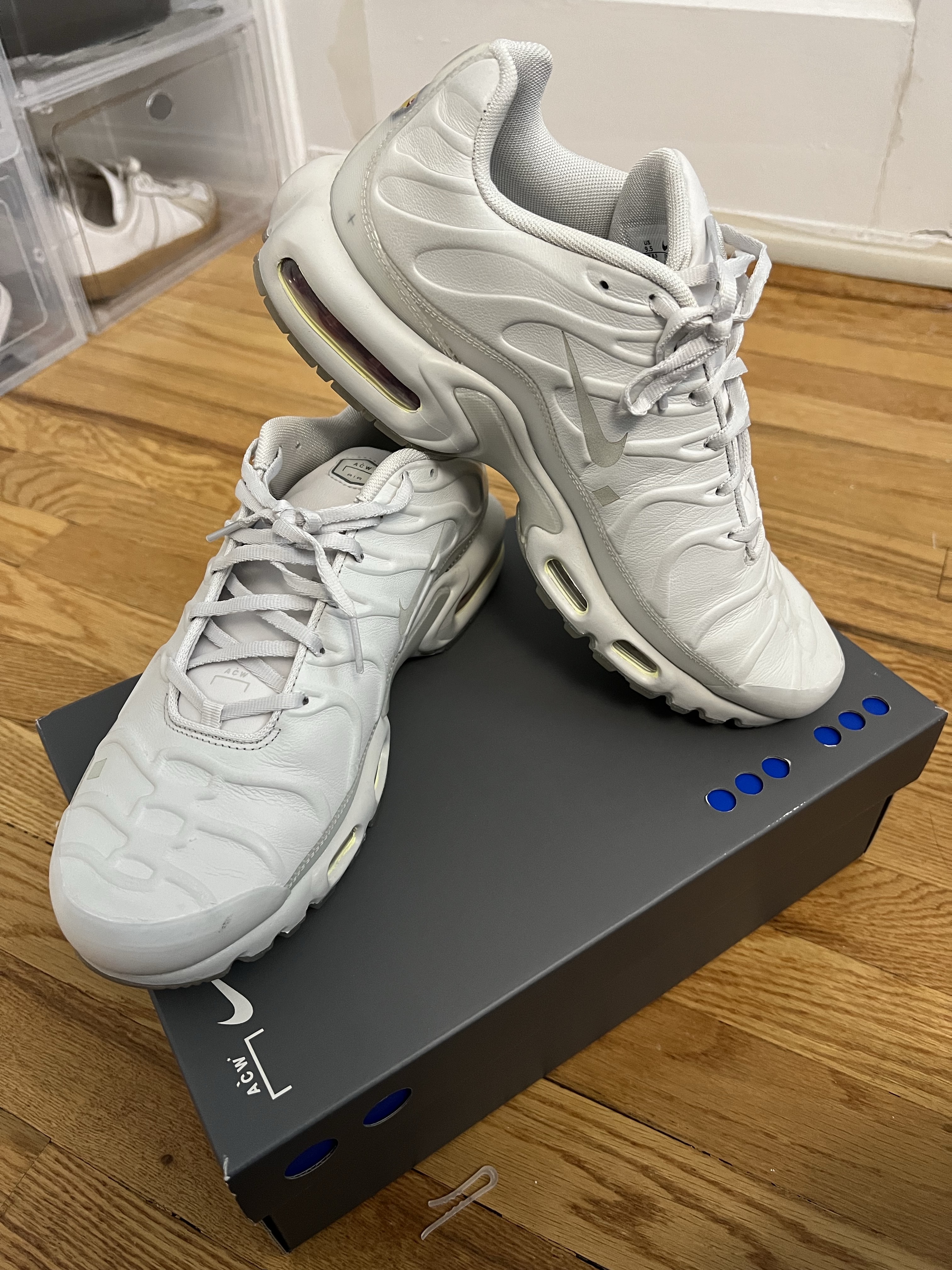 Nike x A-Cold-Wall Air Max Plus Stone 착용 스타일