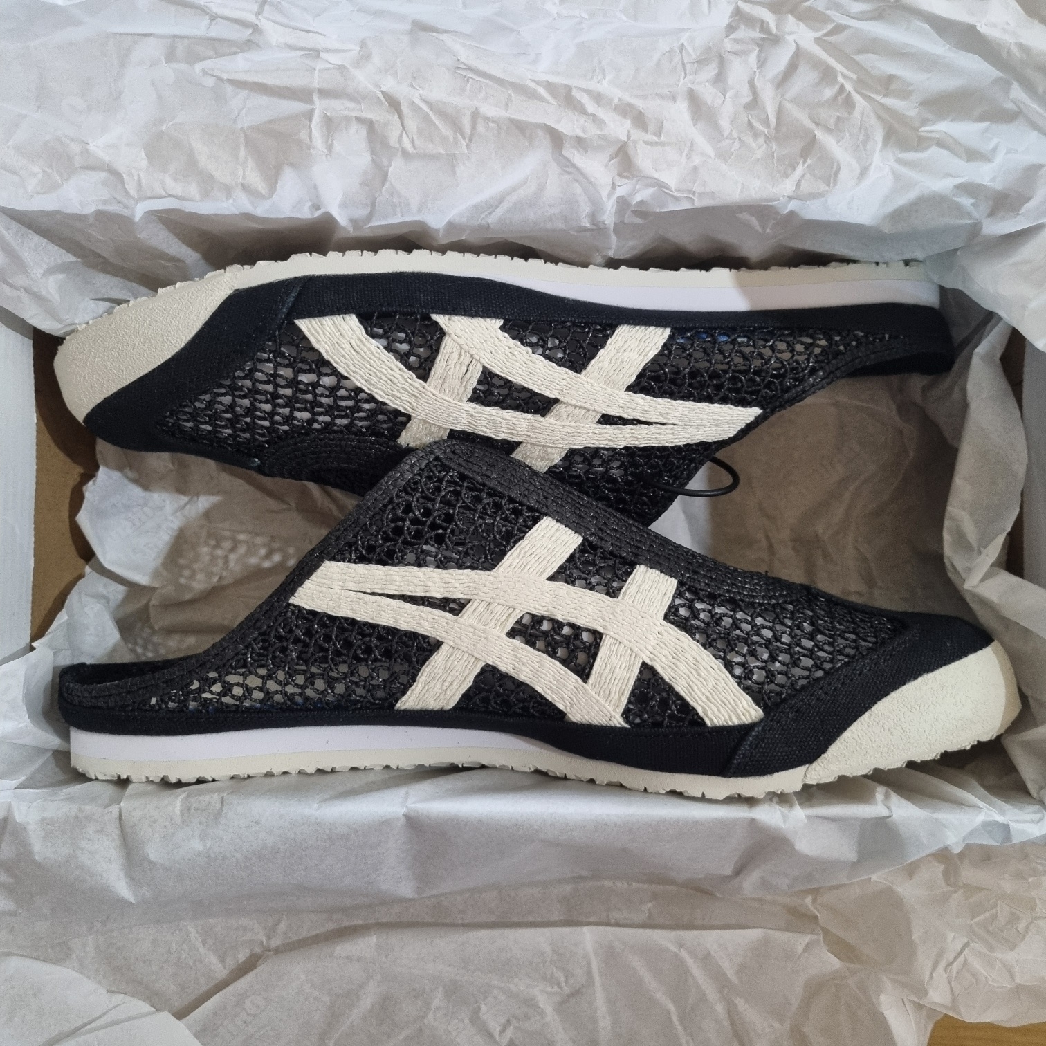 Onitsuka Tiger Mexico 66 Sabot Black Cream 착용 스타일 - 1