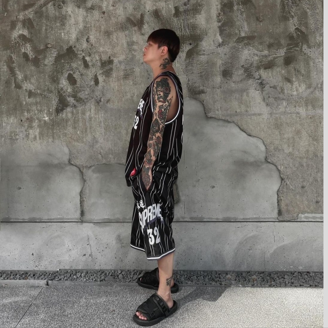 Supreme Star Basketball Jersey White - 24SS, Supreme Star Basketball Jersey Black - 24SS 착용 스타일 - 4