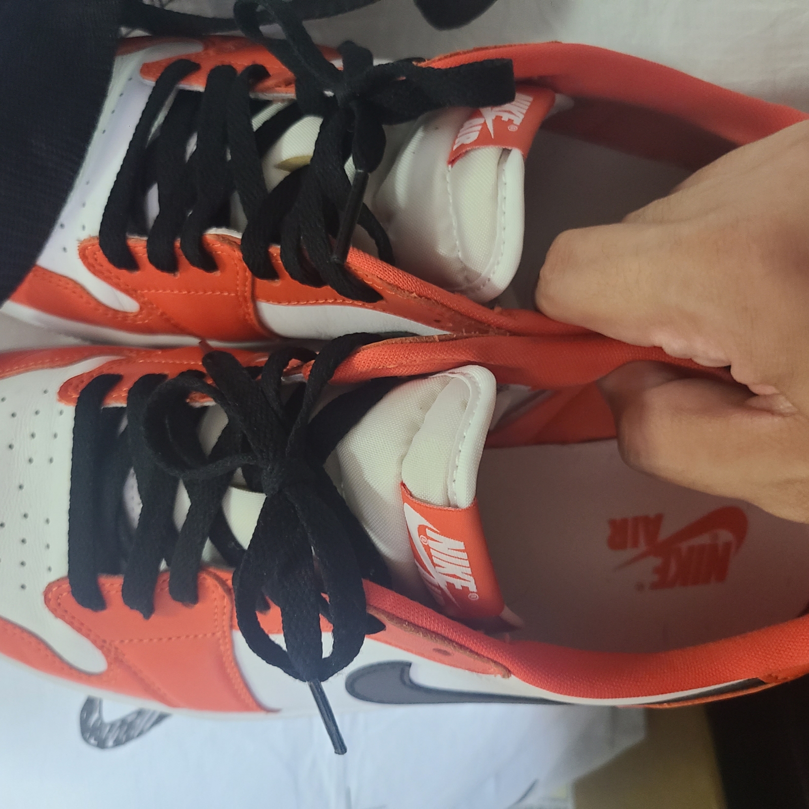 Jordan 1 Low OG Starfish 착용 스타일