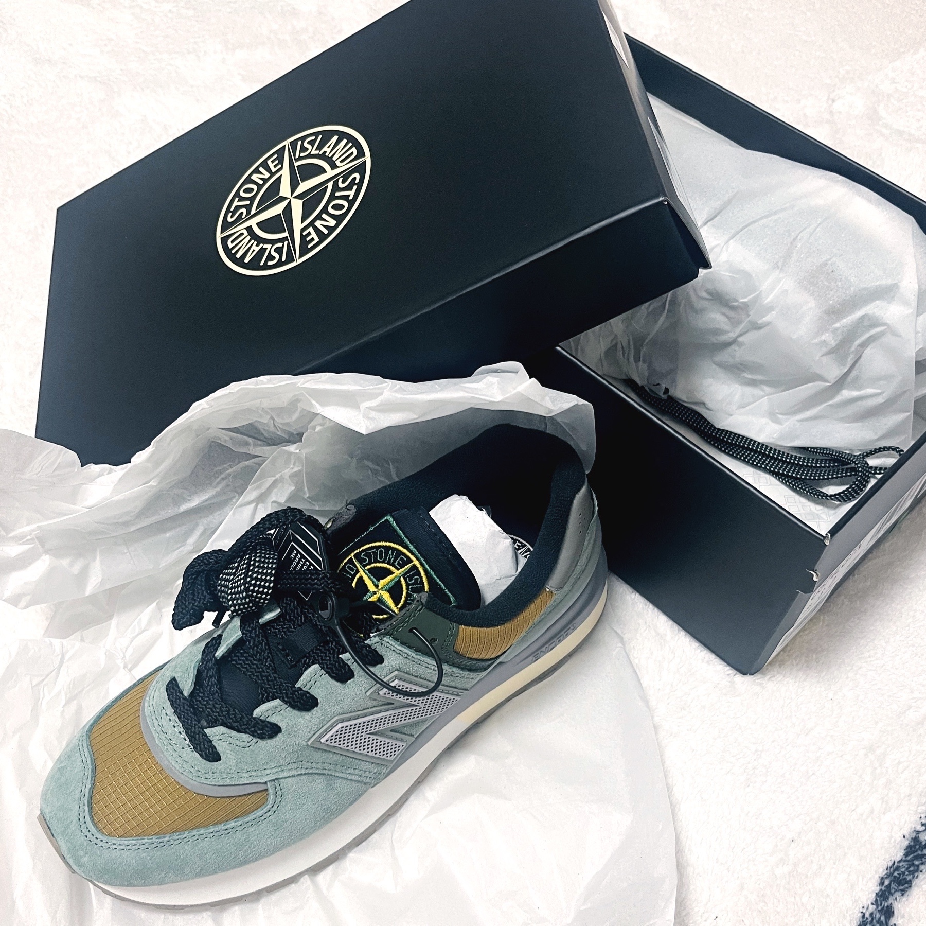 New Balance x Stone Island 574 Legacy Light Green 착용 스타일