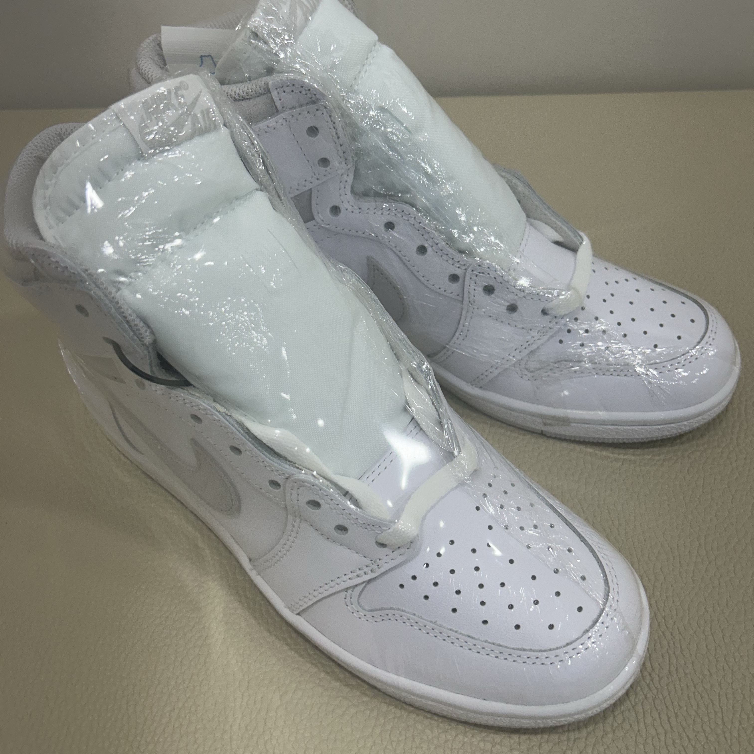 Jordan 1 High 85 Neutral Grey 착용 스타일