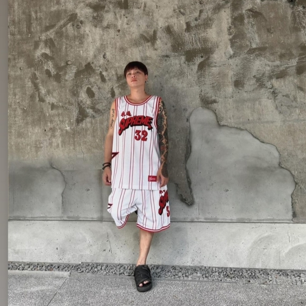 Supreme Star Basketball Jersey White - 24SS, Supreme Star Basketball Jersey Black - 24SS 착용 스타일 - 1