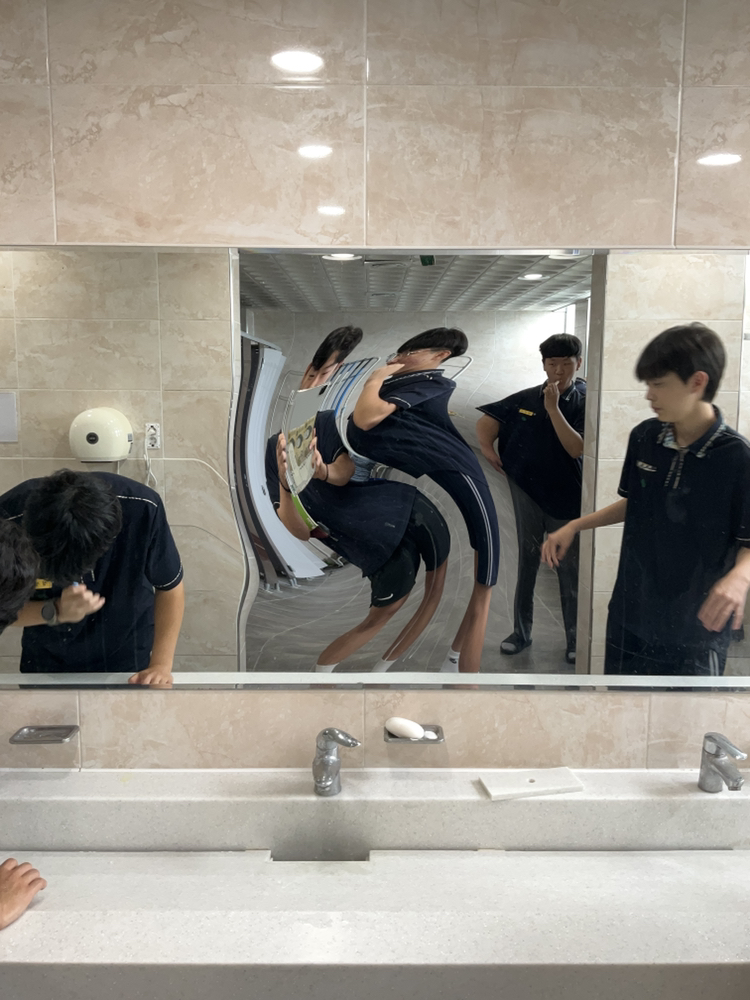 KREAM 프로필 이미지