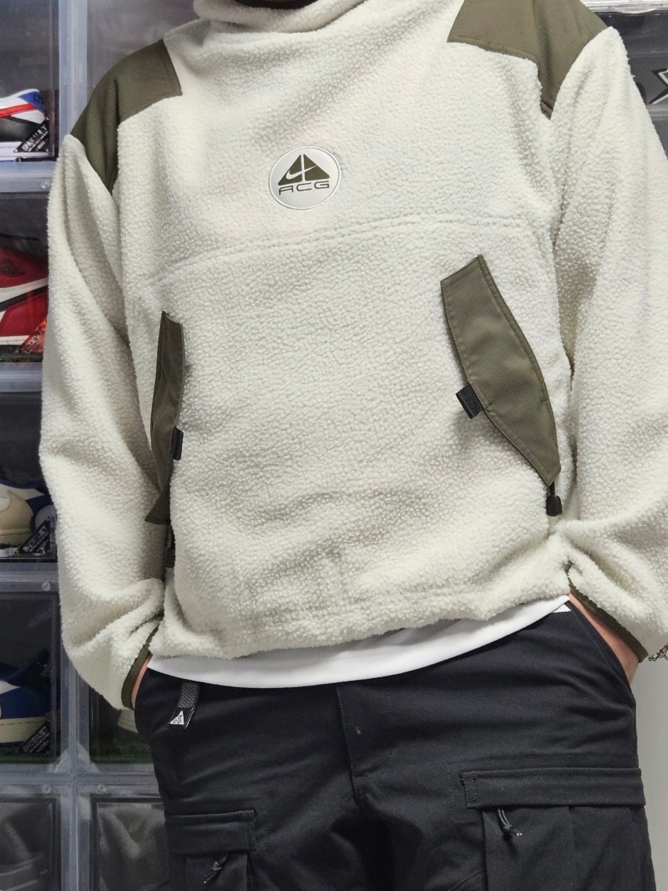 Nike ACG Balaclava Retro Fleece Pullover Light Bone Cargo Khaki - Asia 착용 스타일 - 3