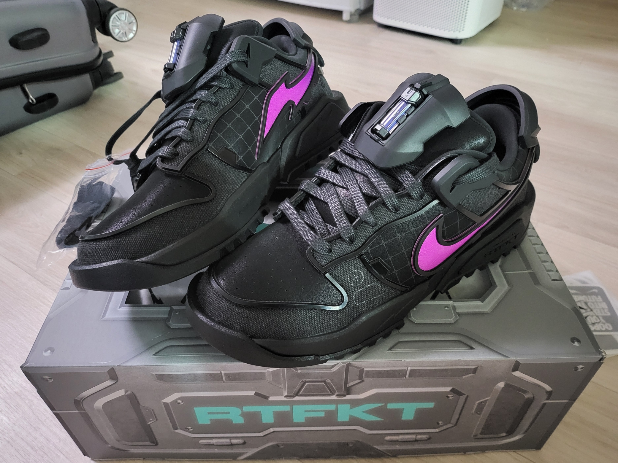 Nike x RTFKT Dunk Genesis Void 착용 스타일 - 7