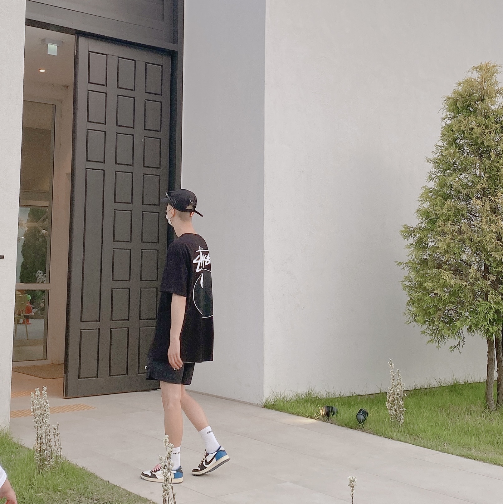Nike x Drake Nocta Nylon Woven Shorts Black (FN8194-010), Supreme Waxed Cotton Camp Cap Black - 23FW 착용 스타일 - 1