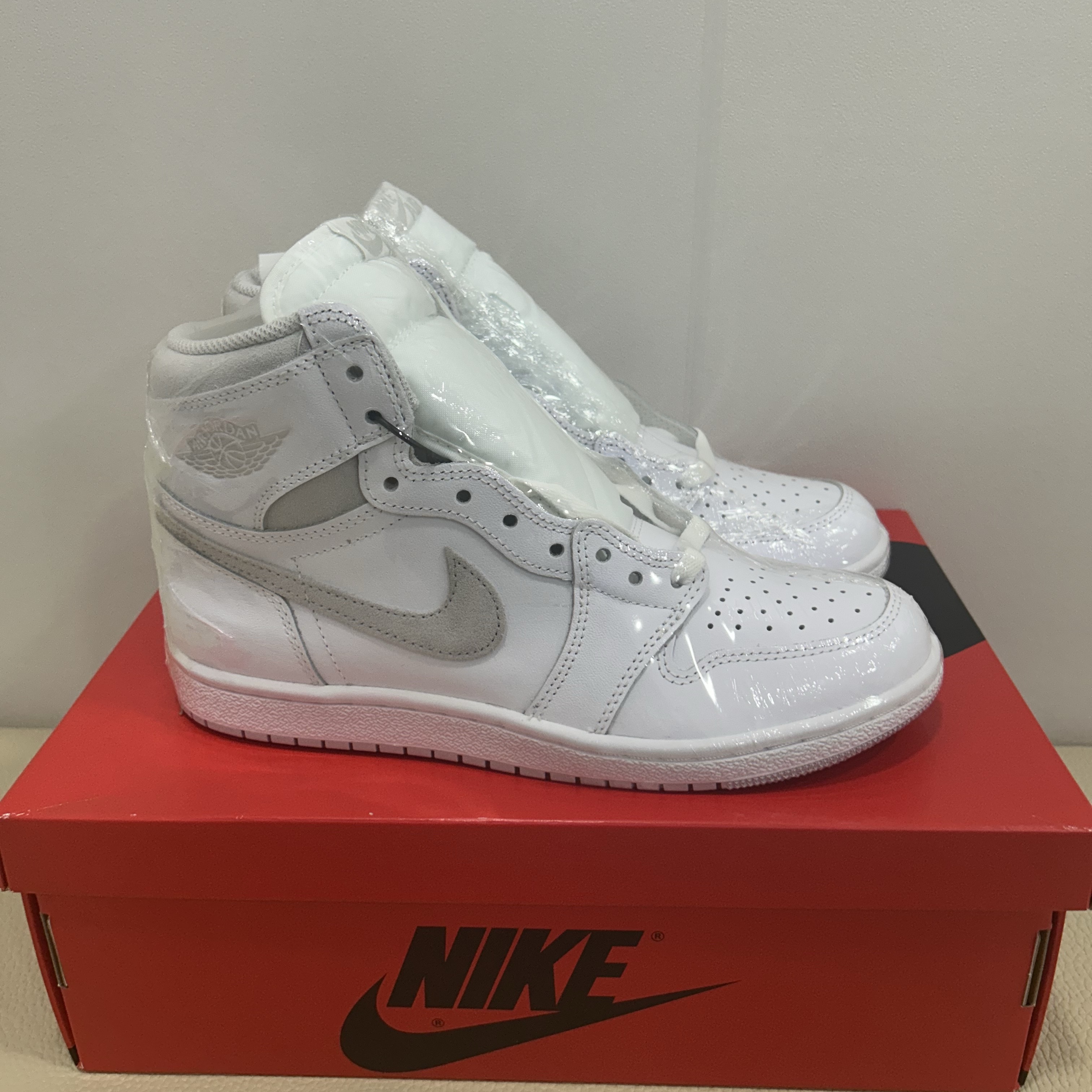 Jordan 1 High 85 Neutral Grey 착용 스타일