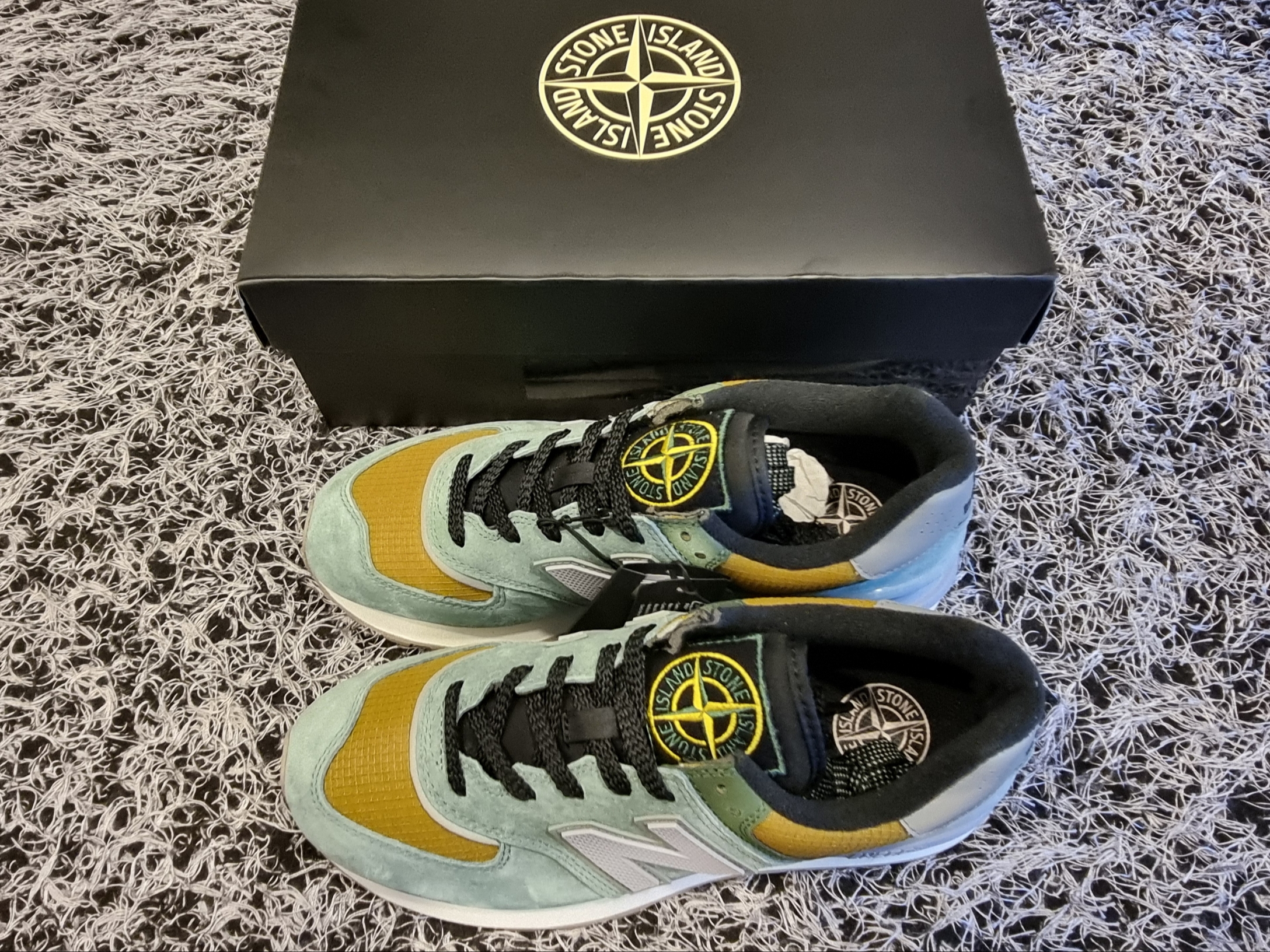 New Balance x Stone Island 574 Legacy Light Green 착용 스타일 - 6