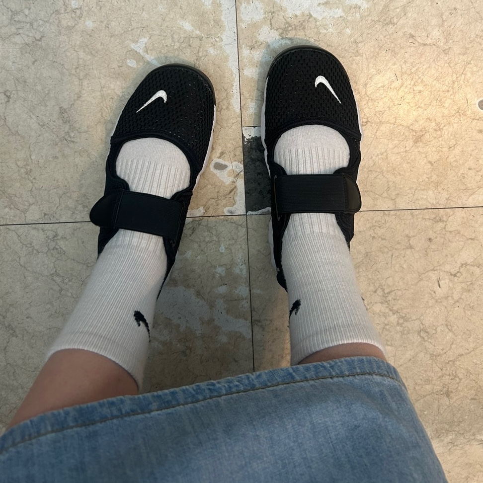 (GS/PS) Nike Air Rift Black White 착용 스타일