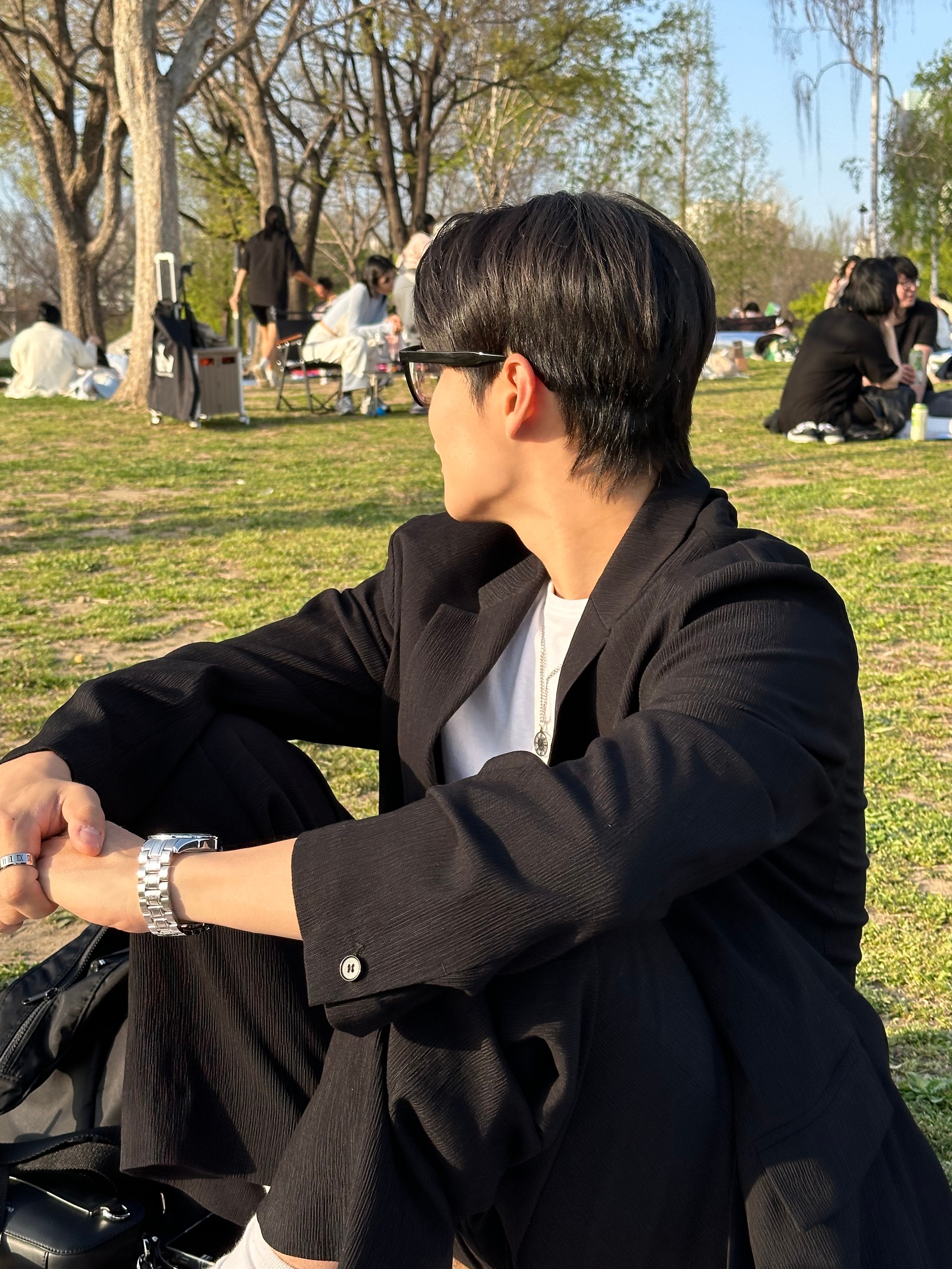 TNGT Kinoshita Seersucker Unconstructed Set-up Jacket Black 착용 스타일 - 3