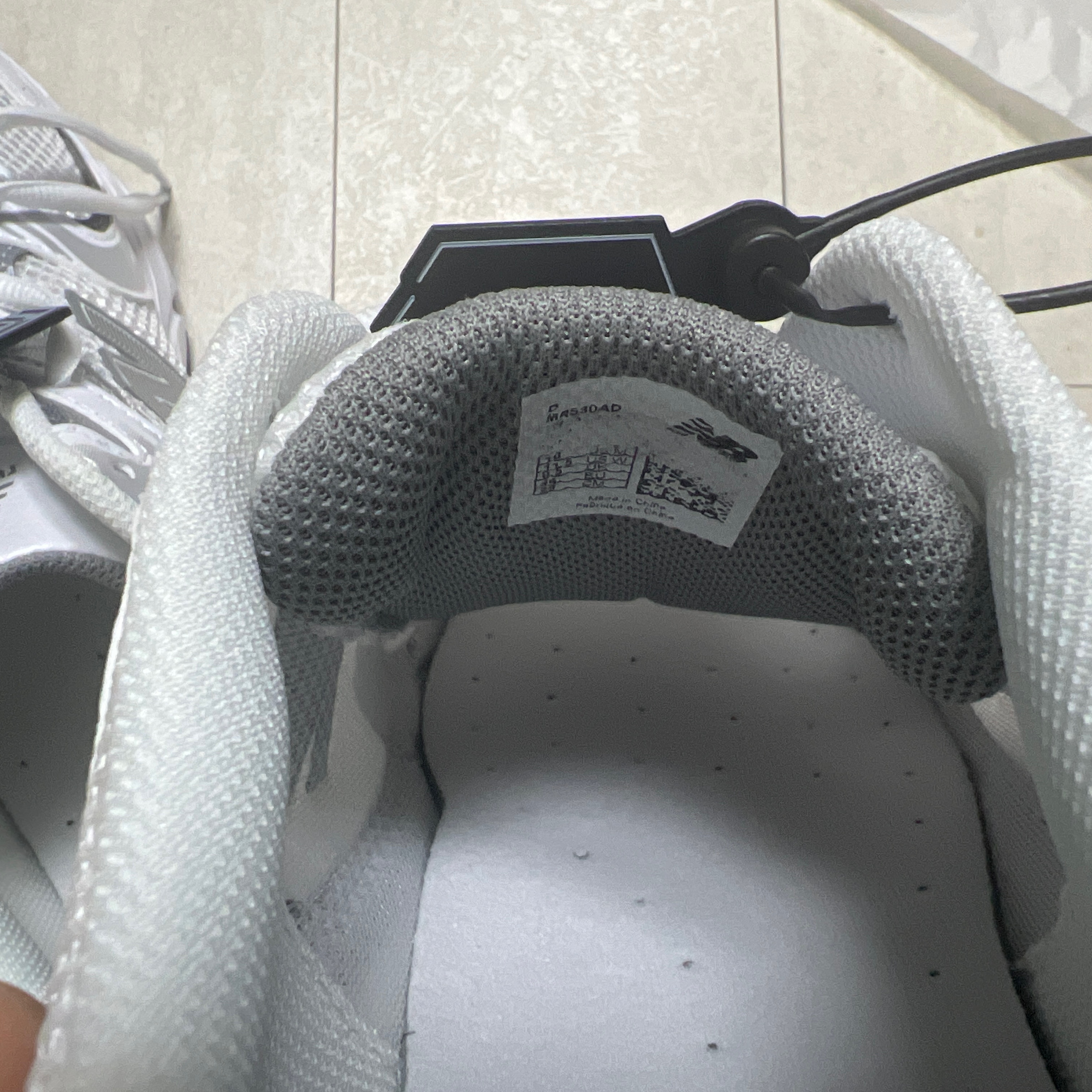 New Balance 530 White Silver 착용 스타일