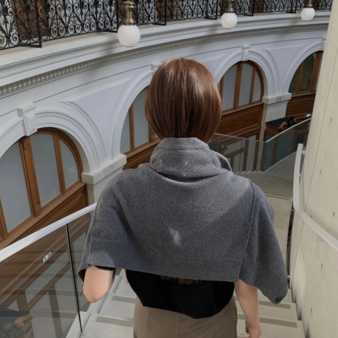 Adidas x Wales Bonner Country Mesa, (W) Maison Margiela Eco Cashmere Cardigan Grey 착용 스타일 - 2