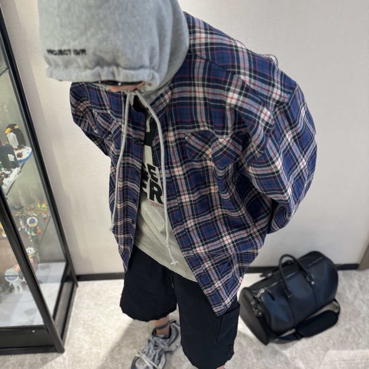 Project G/R Reversible Hoodie Check Shirts Navy 착용 스타일