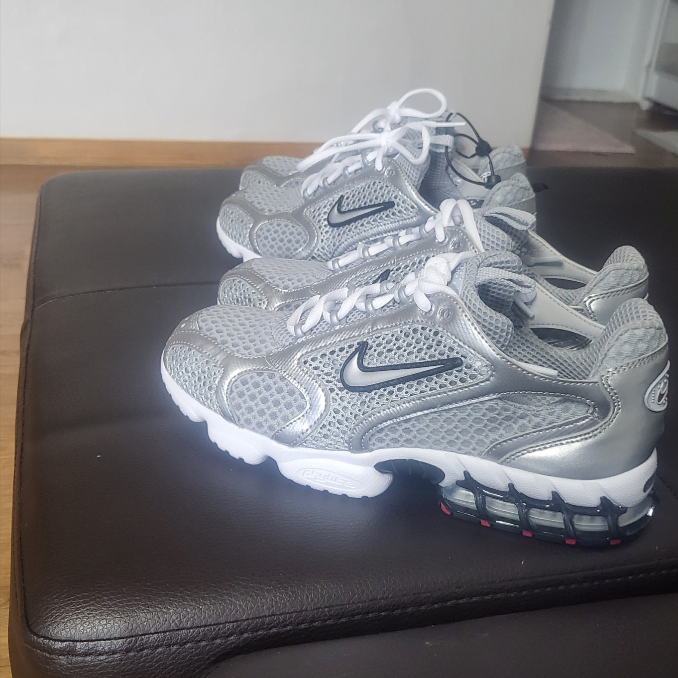 Nike Air Zoom Spiridon Cage 2 Metallic Silver 착용 스타일