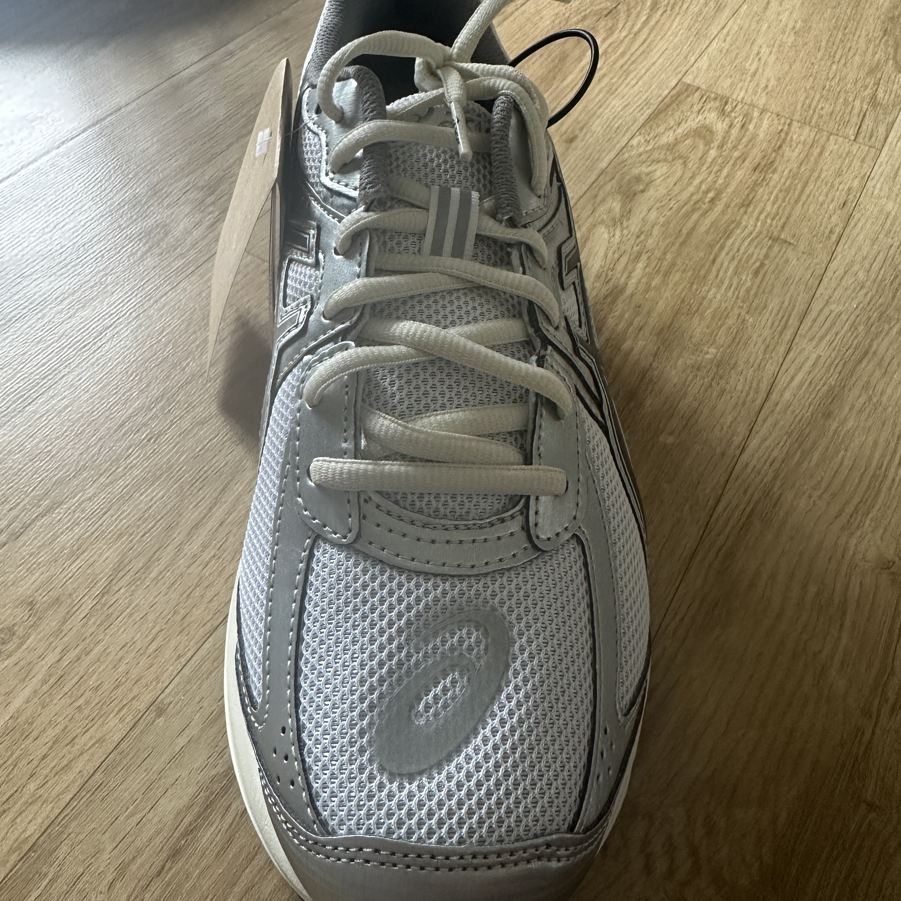 Asics Jog 100 S White Black - 2E Wide 착용 스타일 - 2