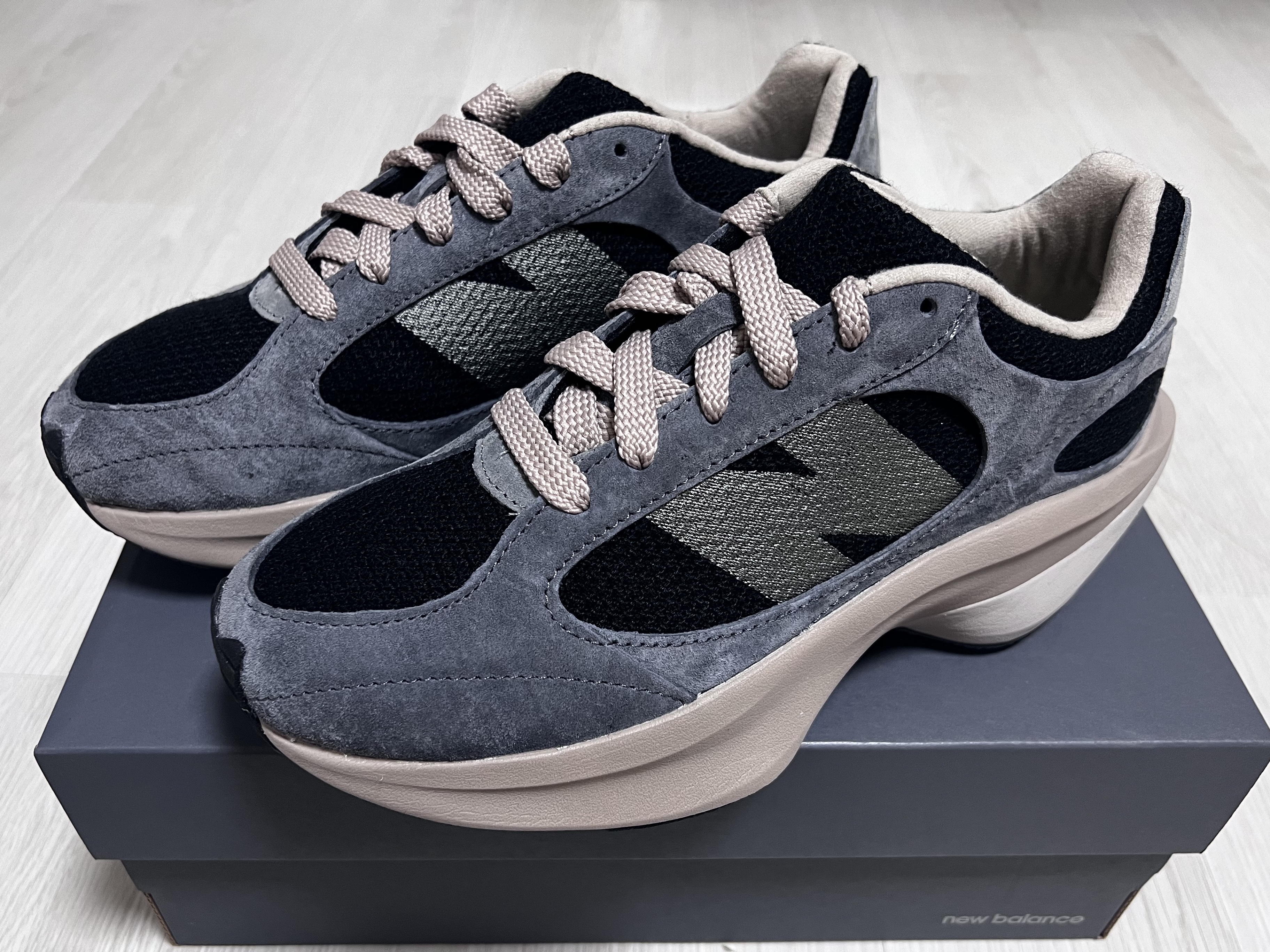 New Balance WRPD Runner Magnet 착용 스타일