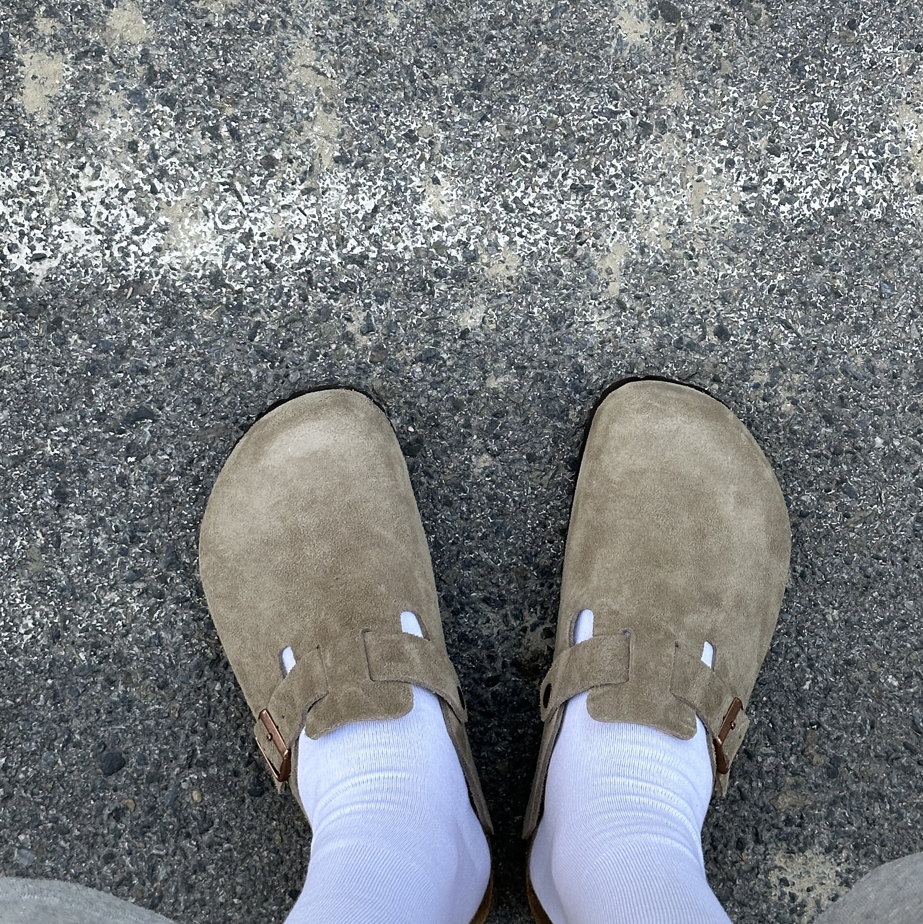 Birkenstock Boston Soft Footbed Taupe - Regular 착용 스타일