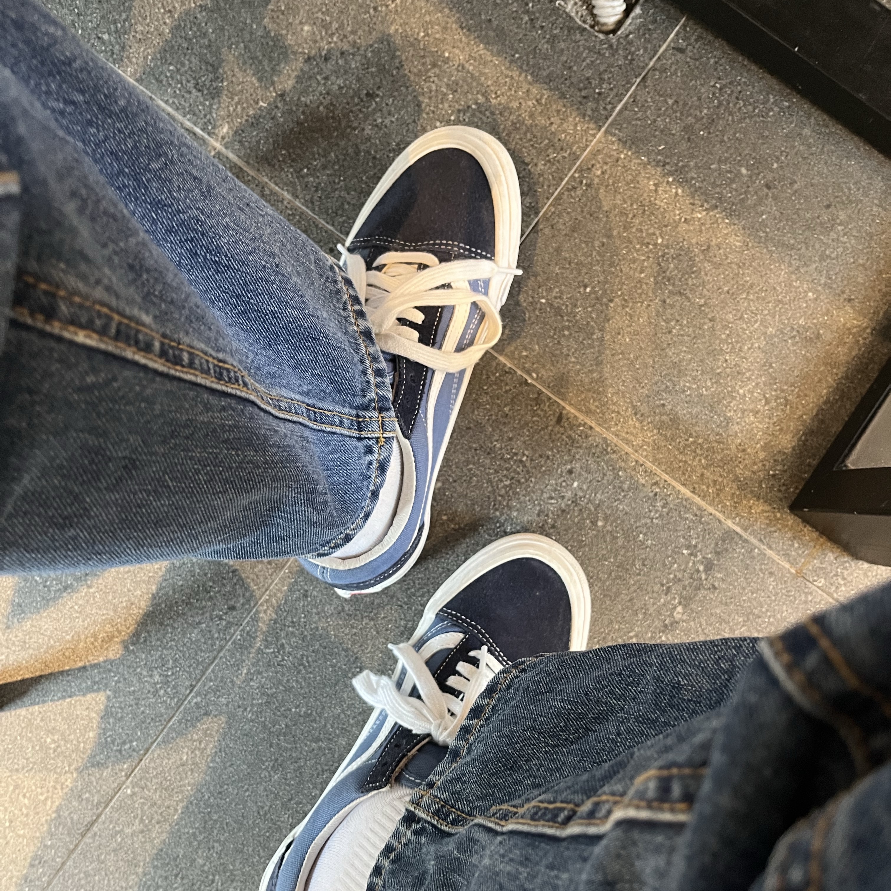 Vans Vault OG Style 36 LX Navy Blue 착용 스타일