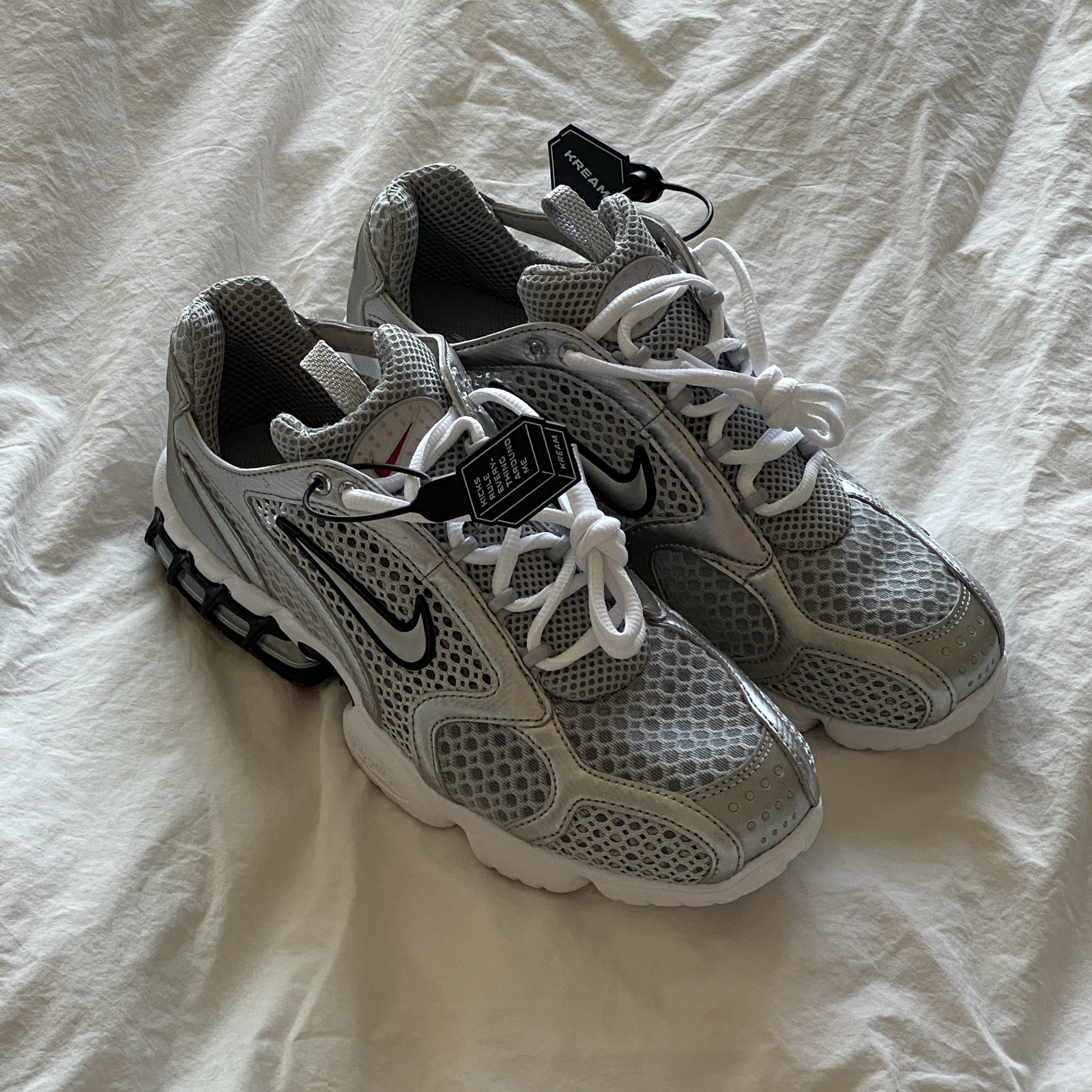 Nike Air Zoom Spiridon Cage 2 Metallic Silver 착용 스타일 - 2