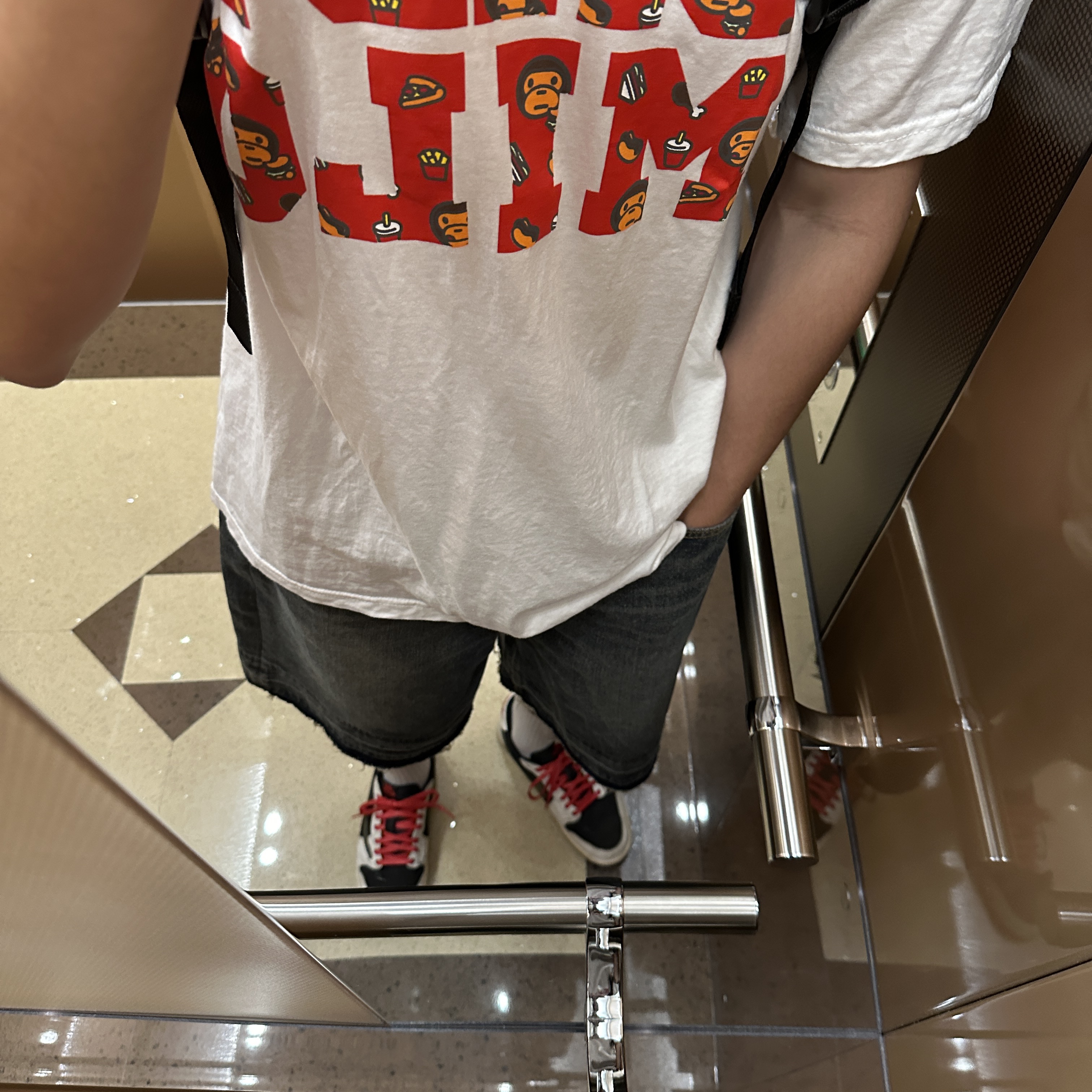 (W) Jordan 1 x Travis Scott Retro Low OG SP Medium Olive, Millo Archive Layer Washed Denim Bermuda Pants Deep Blue 착용 스타일