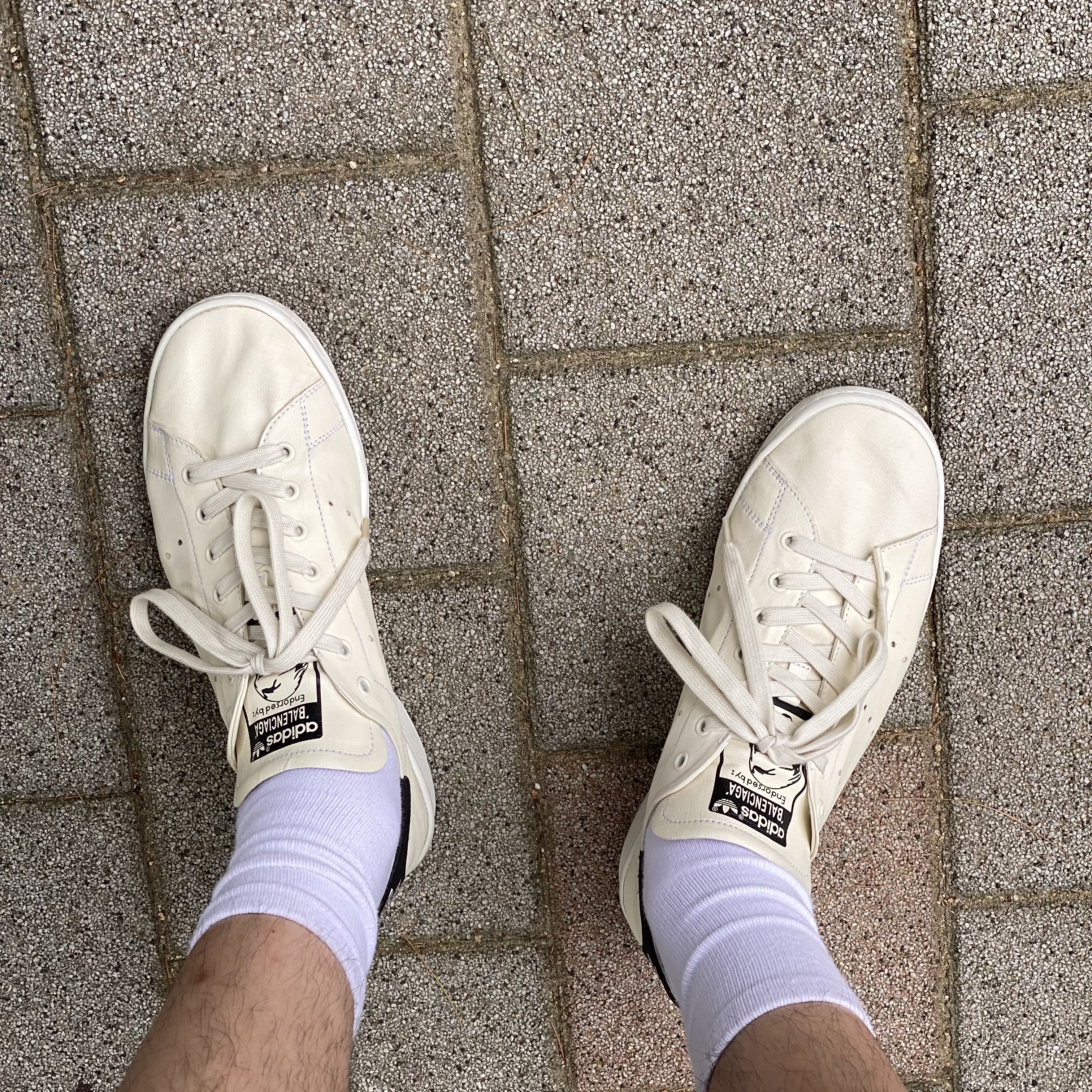 Supreme Small Box Shirt Washed Blue - 24SS, Balenciaga x Adidas Stan Smith Off White 착용 스타일 - 3