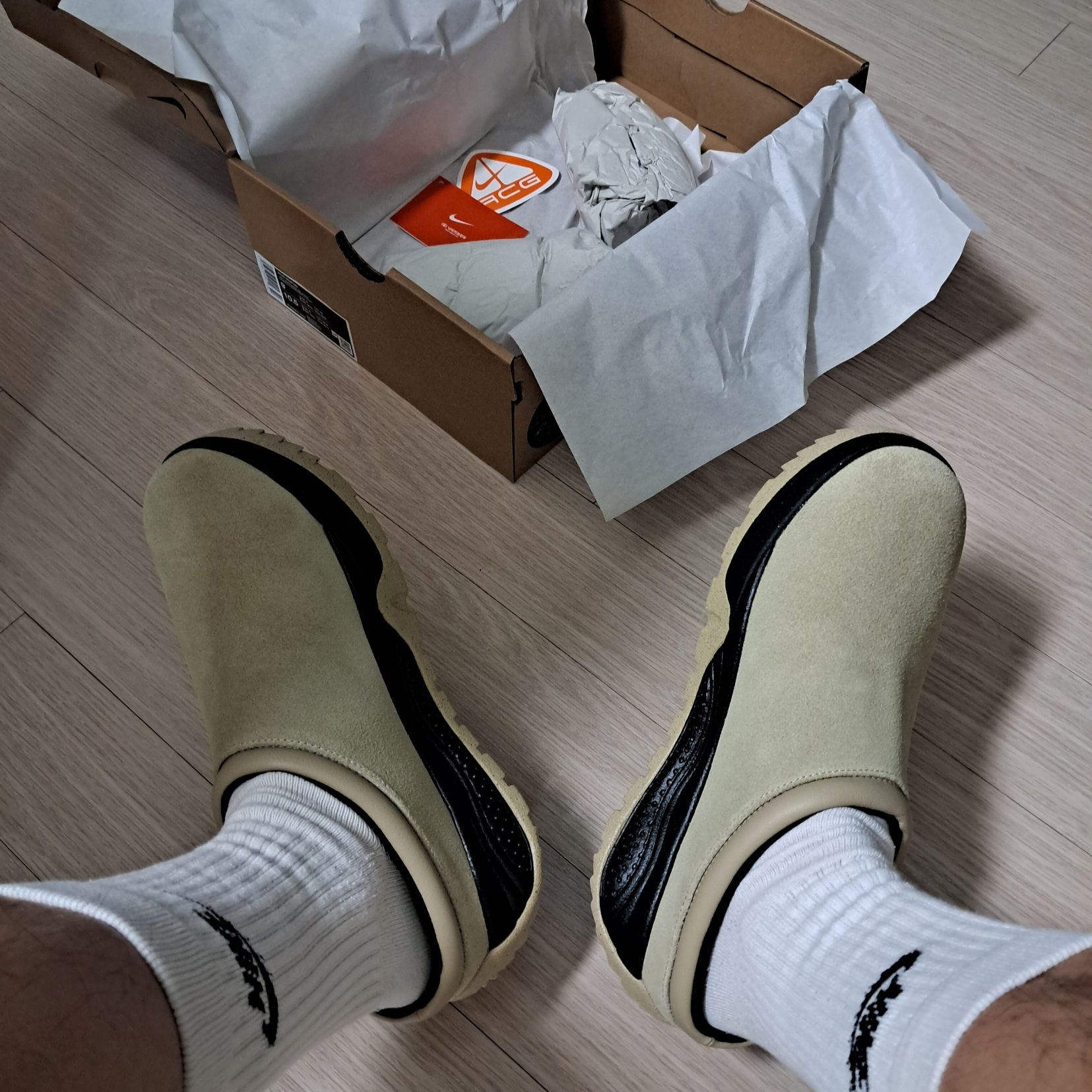 Nike ACG Rufus Limestone and Black 착용 스타일 - 2