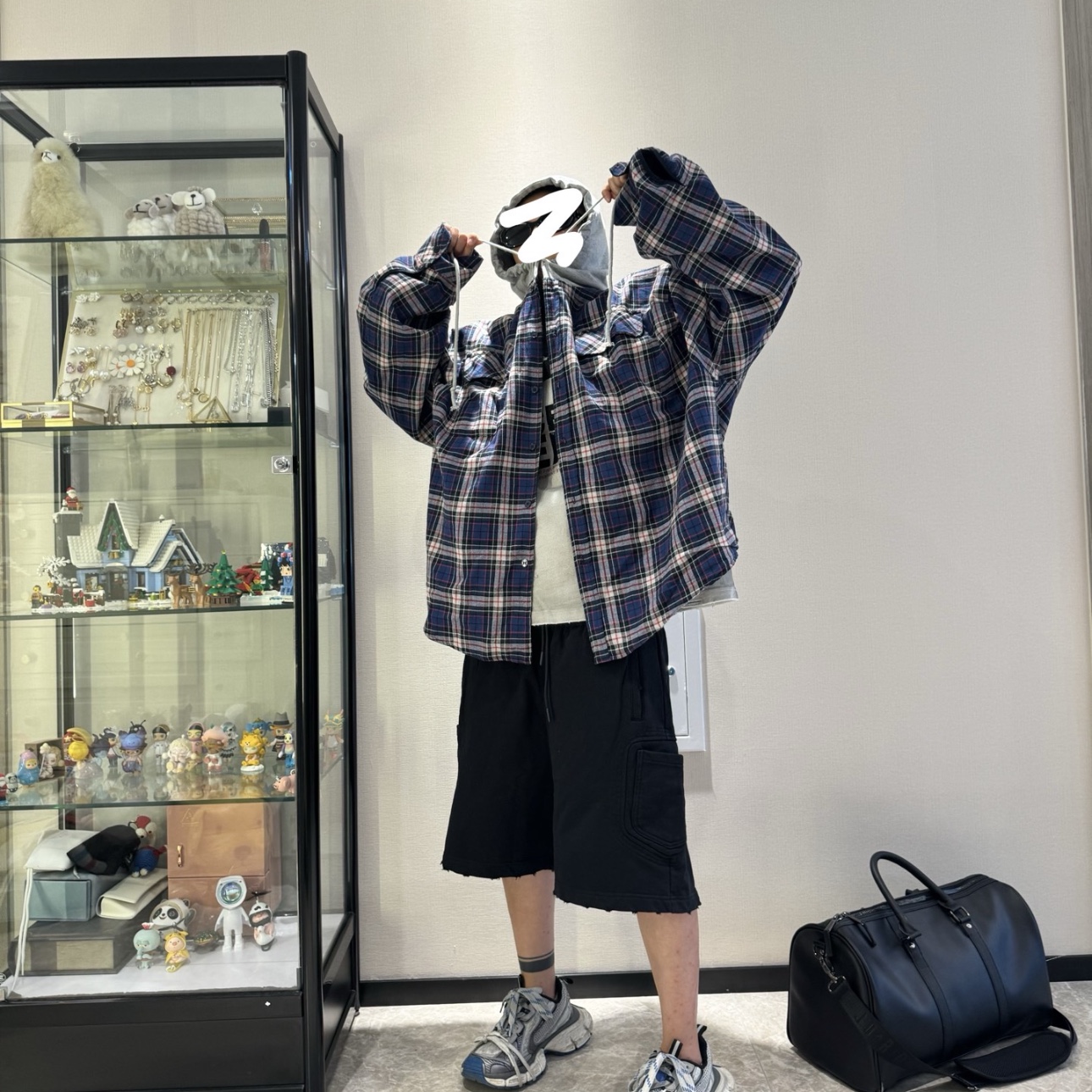Project G/R Reversible Hoodie Check Shirts Navy 착용 스타일