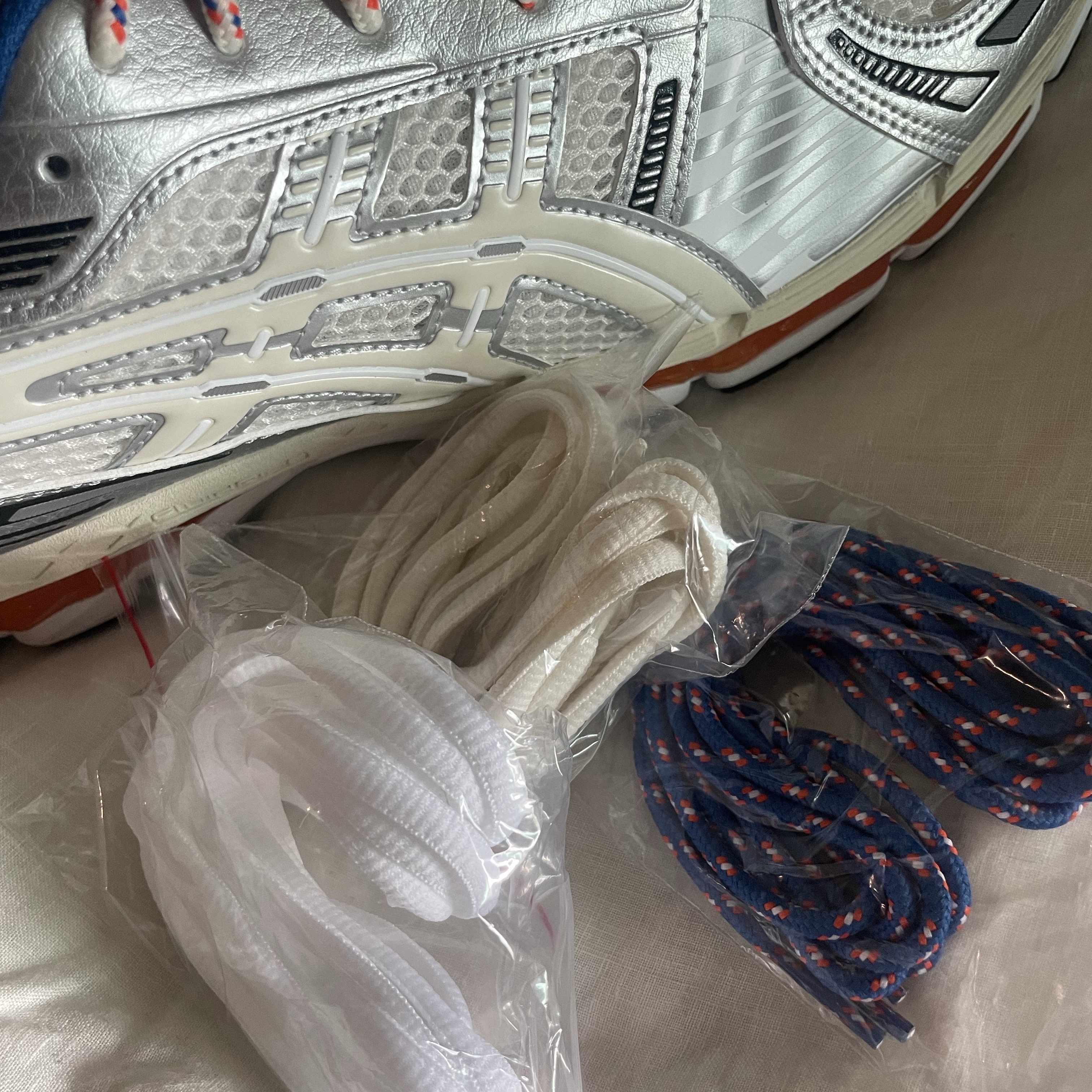 Asics x Ronnie Fieg Gel-Kayano 12.1 Cream 착용 스타일 - 4
