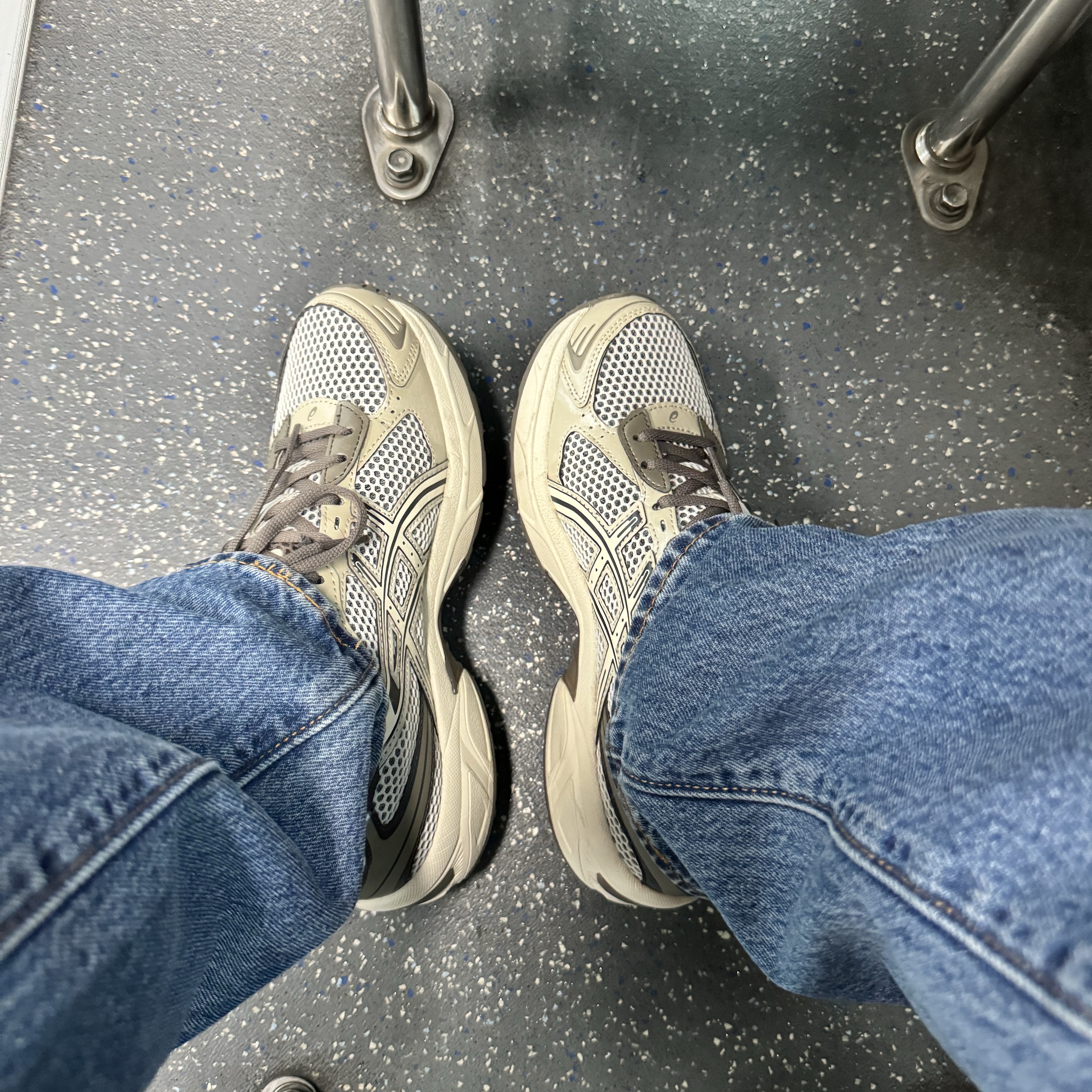 Asics Gel-1130 Birch Dark Taupe - Korea Exclusive 착용 스타일
