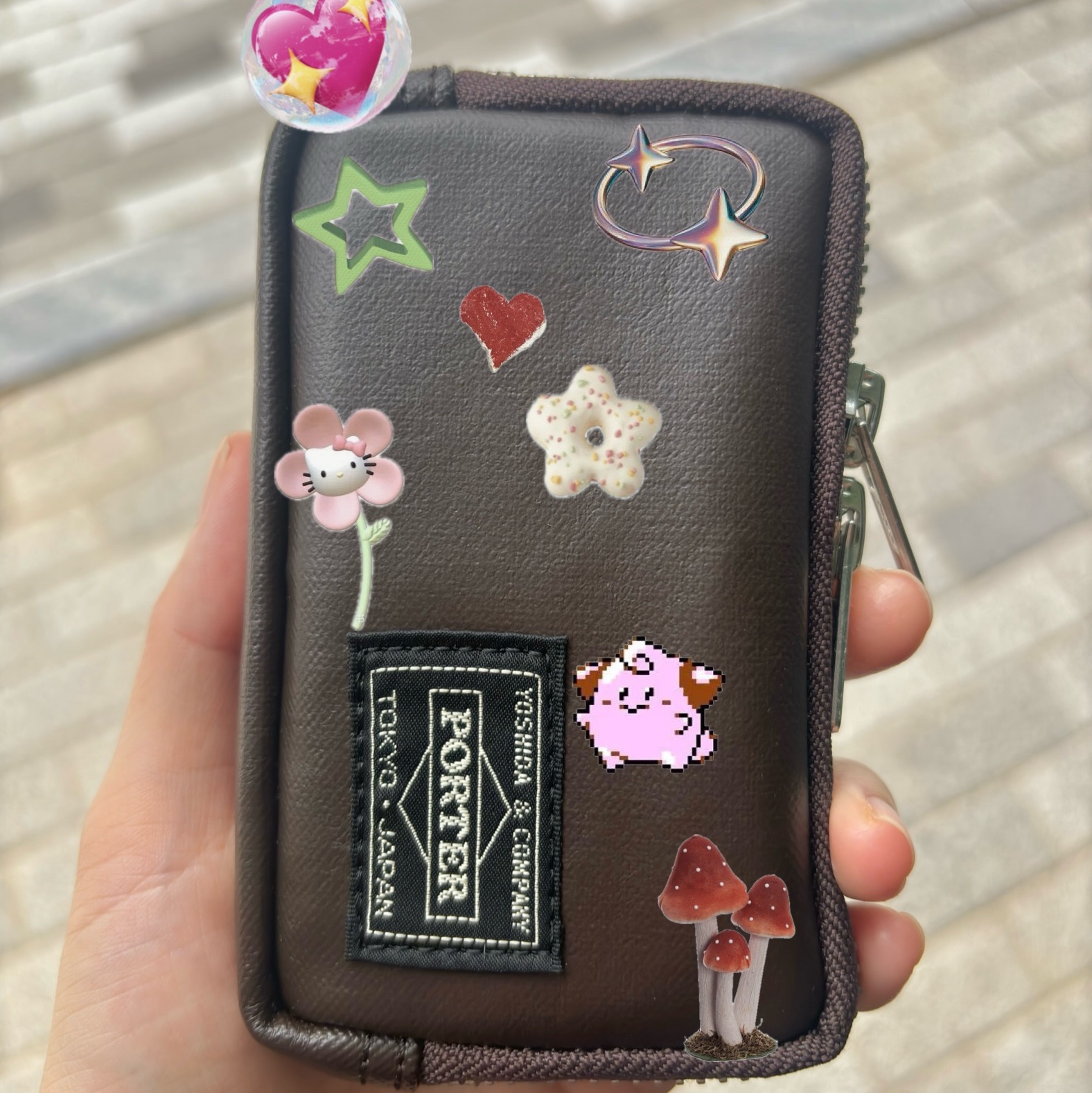 Porter Freestyle Multi Coin Case Brown 착용 스타일