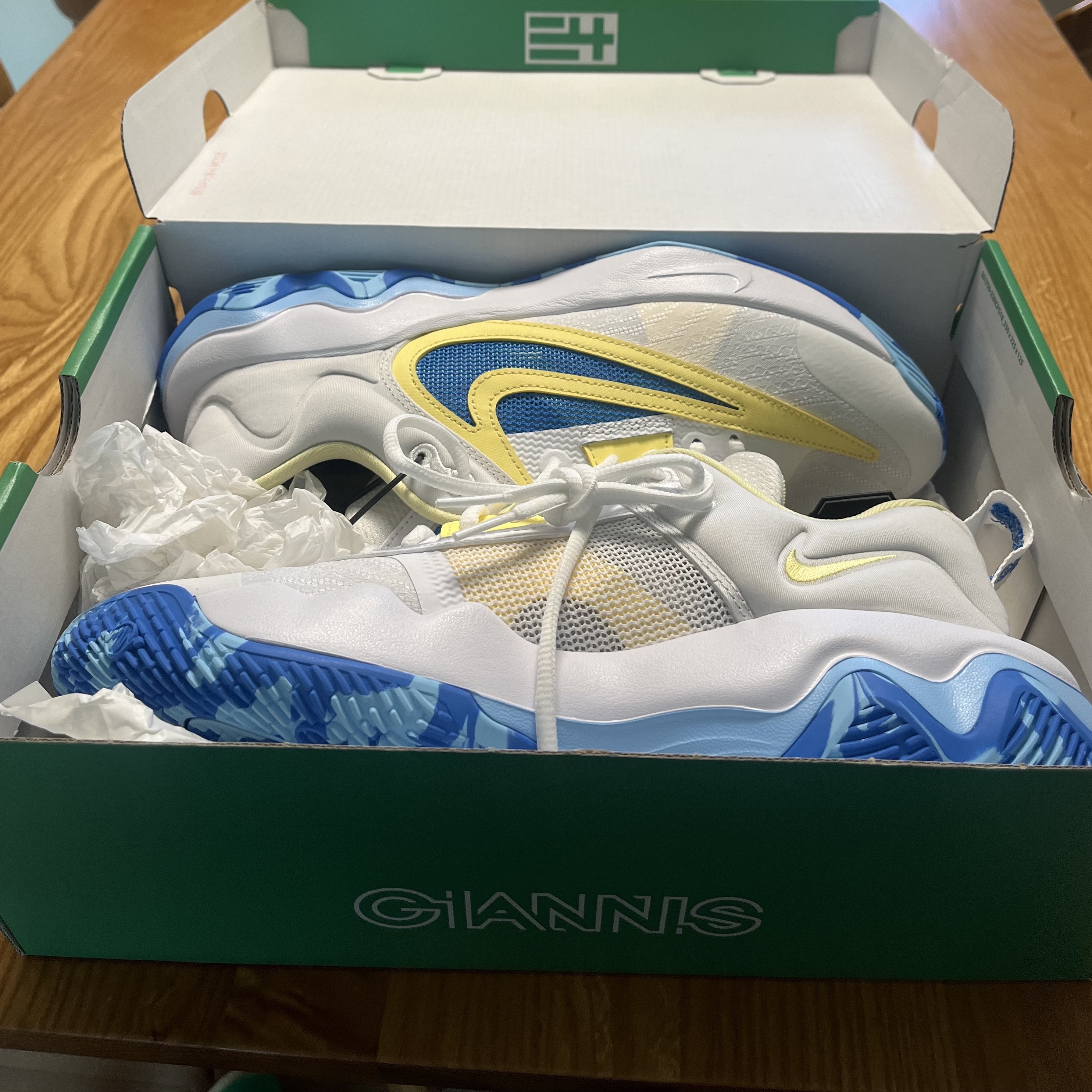 Nike Giannis Immortality 3 EP White Light Photo Blue 착용 스타일 - 1