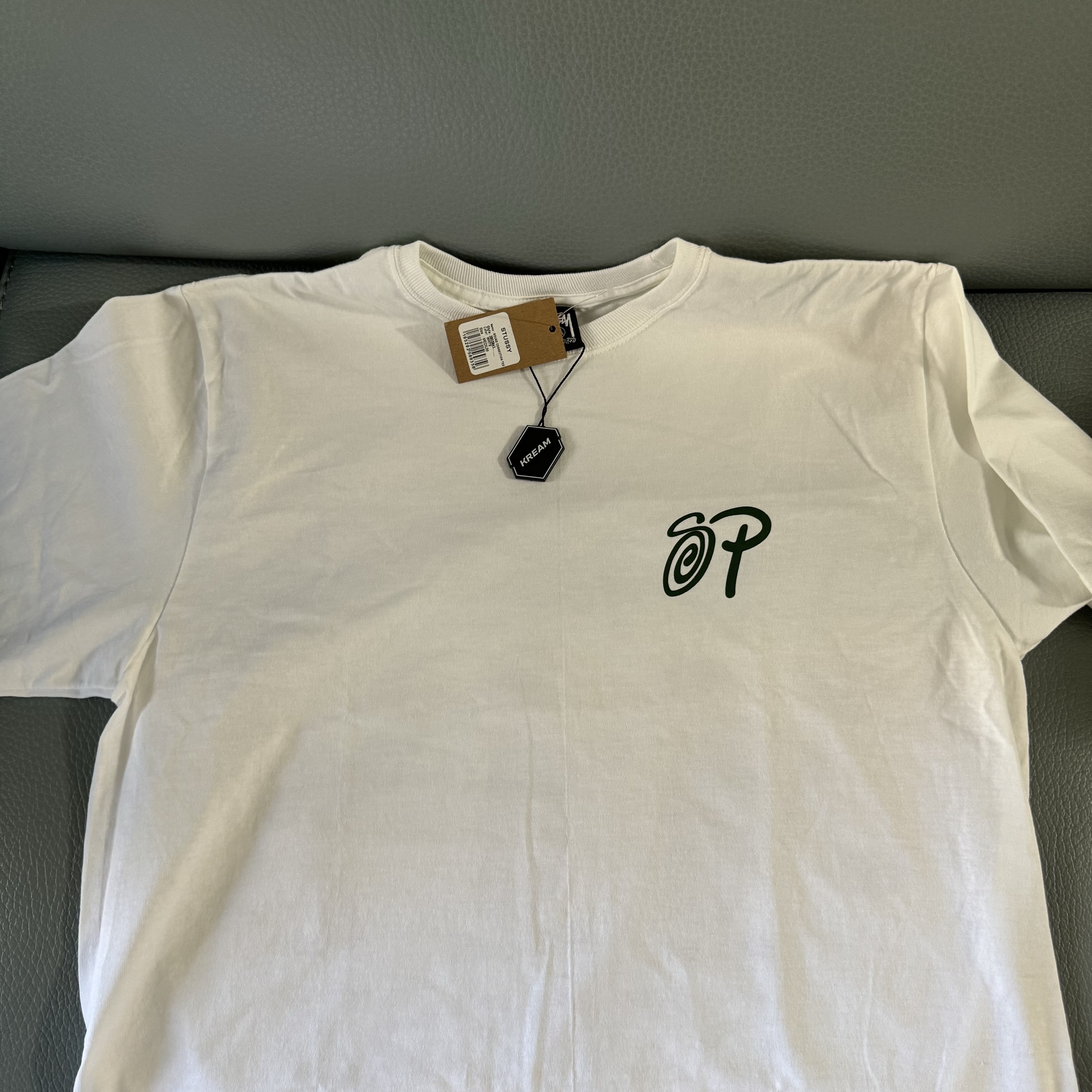 Stussy x Patta Sound Connection T-Shirt White 착용 스타일 - 1