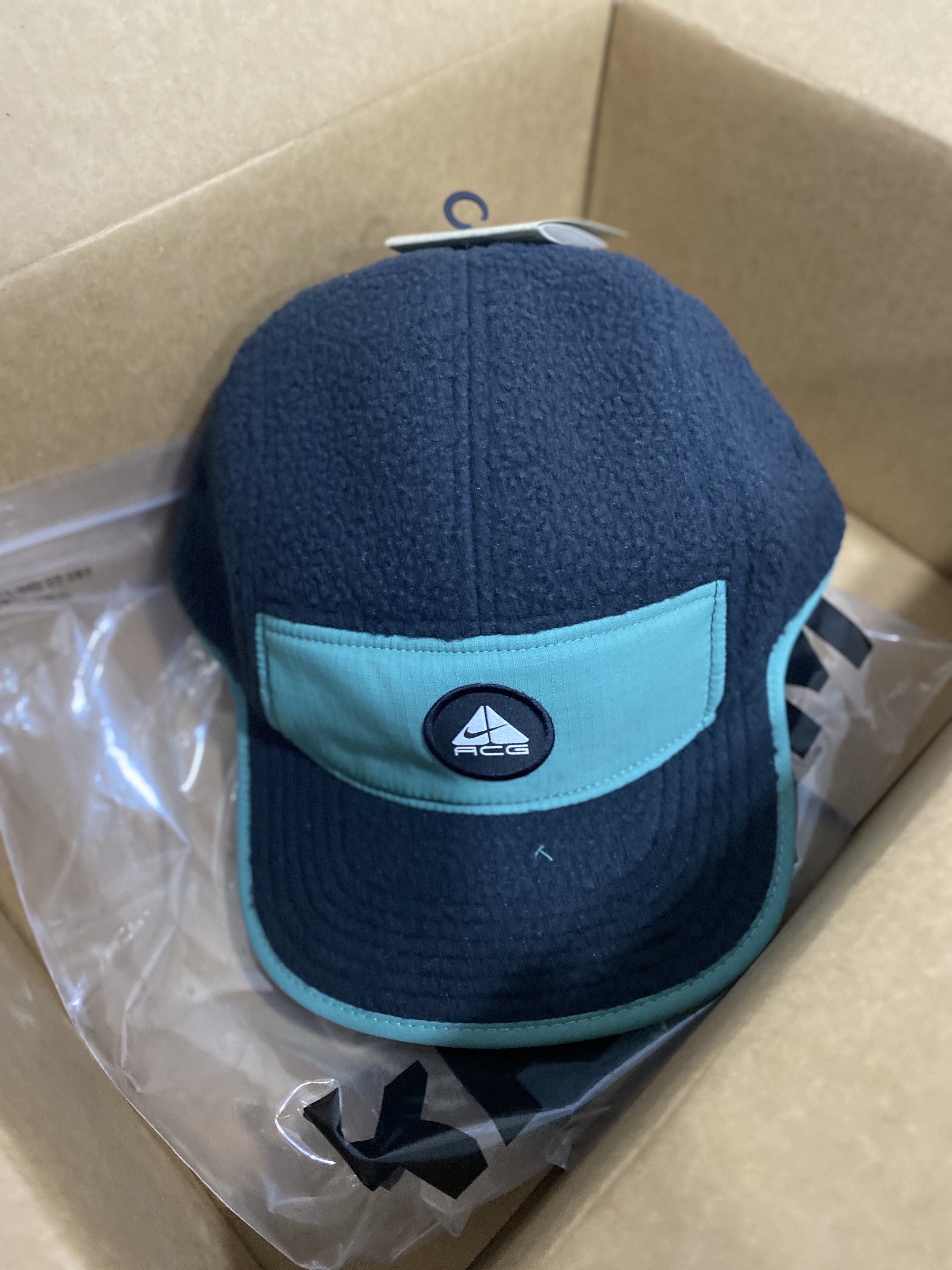 Nike ACG Therma-Fit Fly Unstructured Cap 착용 스타일