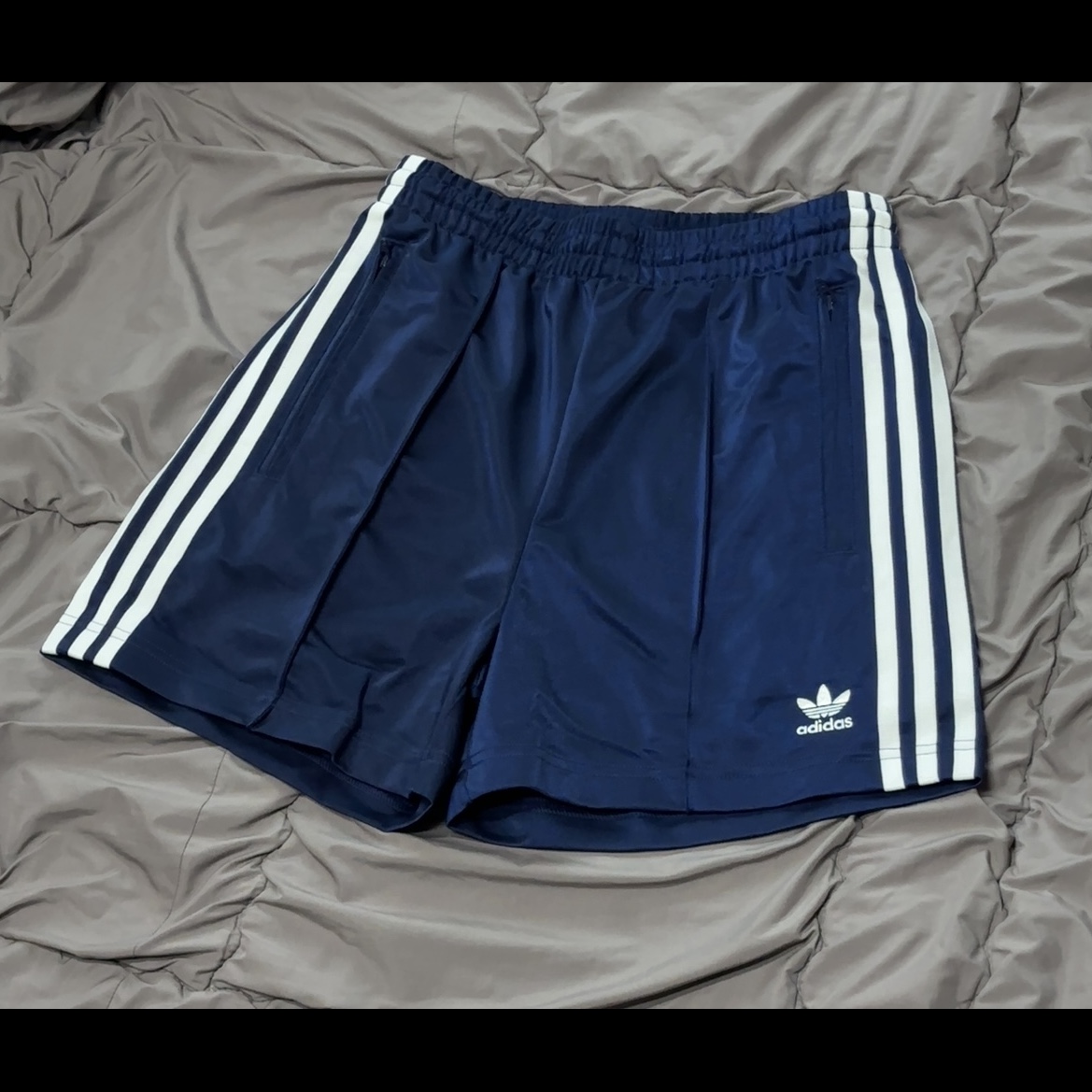 (W) Adidas Firebird Shorts Dark Blue - KR Sizing, (W) Adidas Firebird Shorts Dark Blue - KR Sizing 착용 스타일