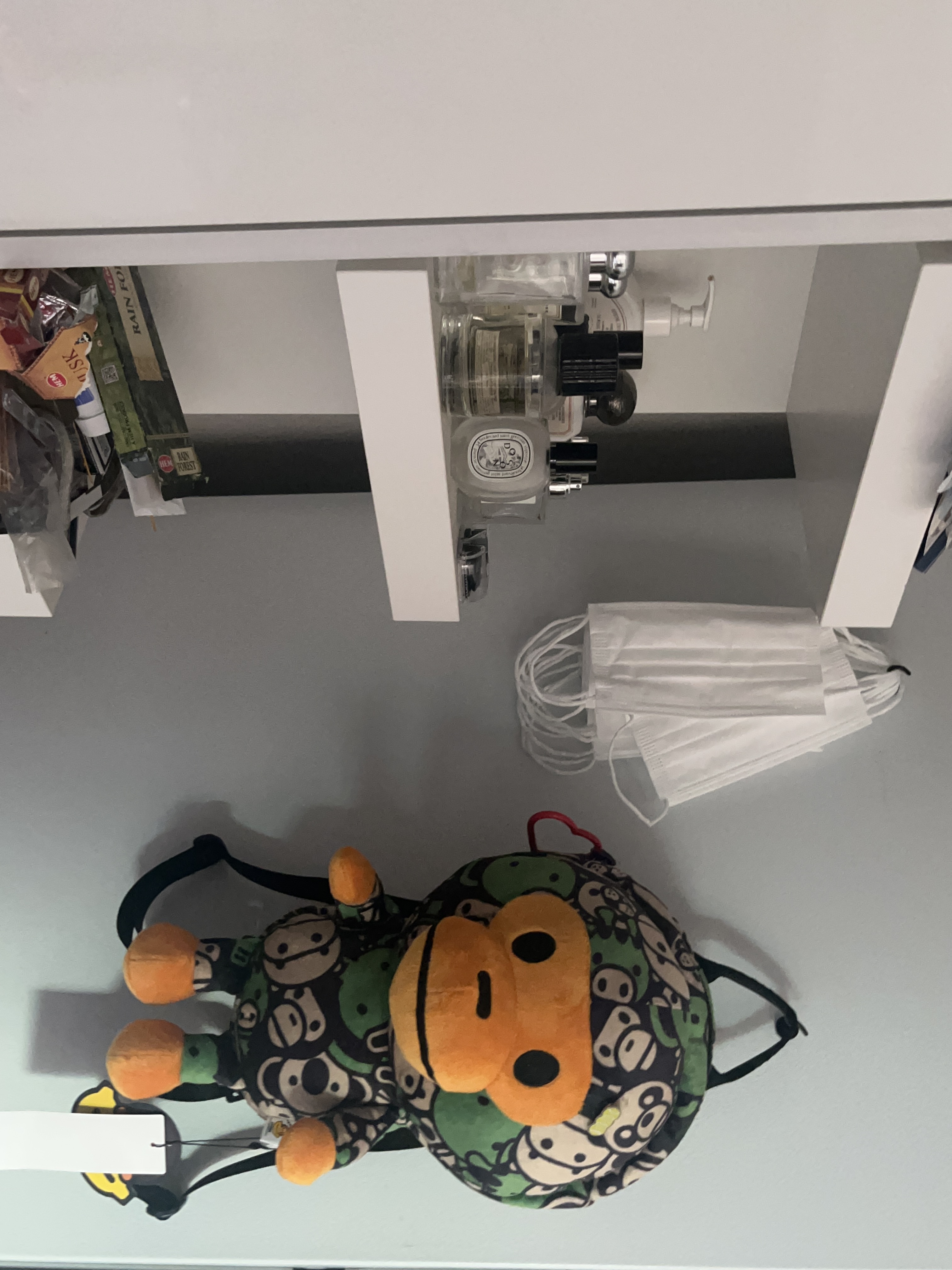 BAPE Baby Milo Plush Backpack Green, Human Made Heart Carabiner Red 착용 스타일