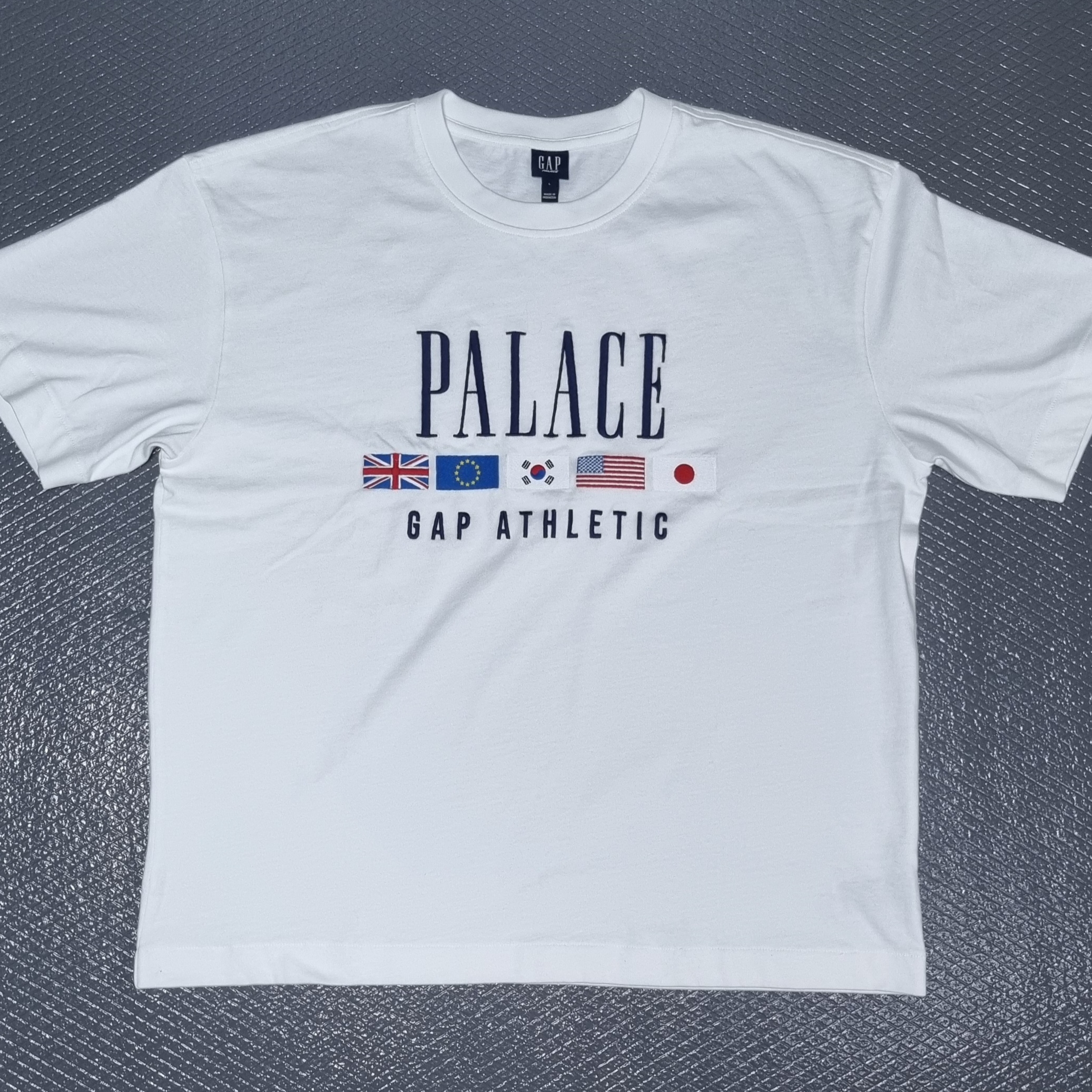 Palace x Gap Heavy Jersey T-Shirt White - 24SS 착용 스타일 - 1