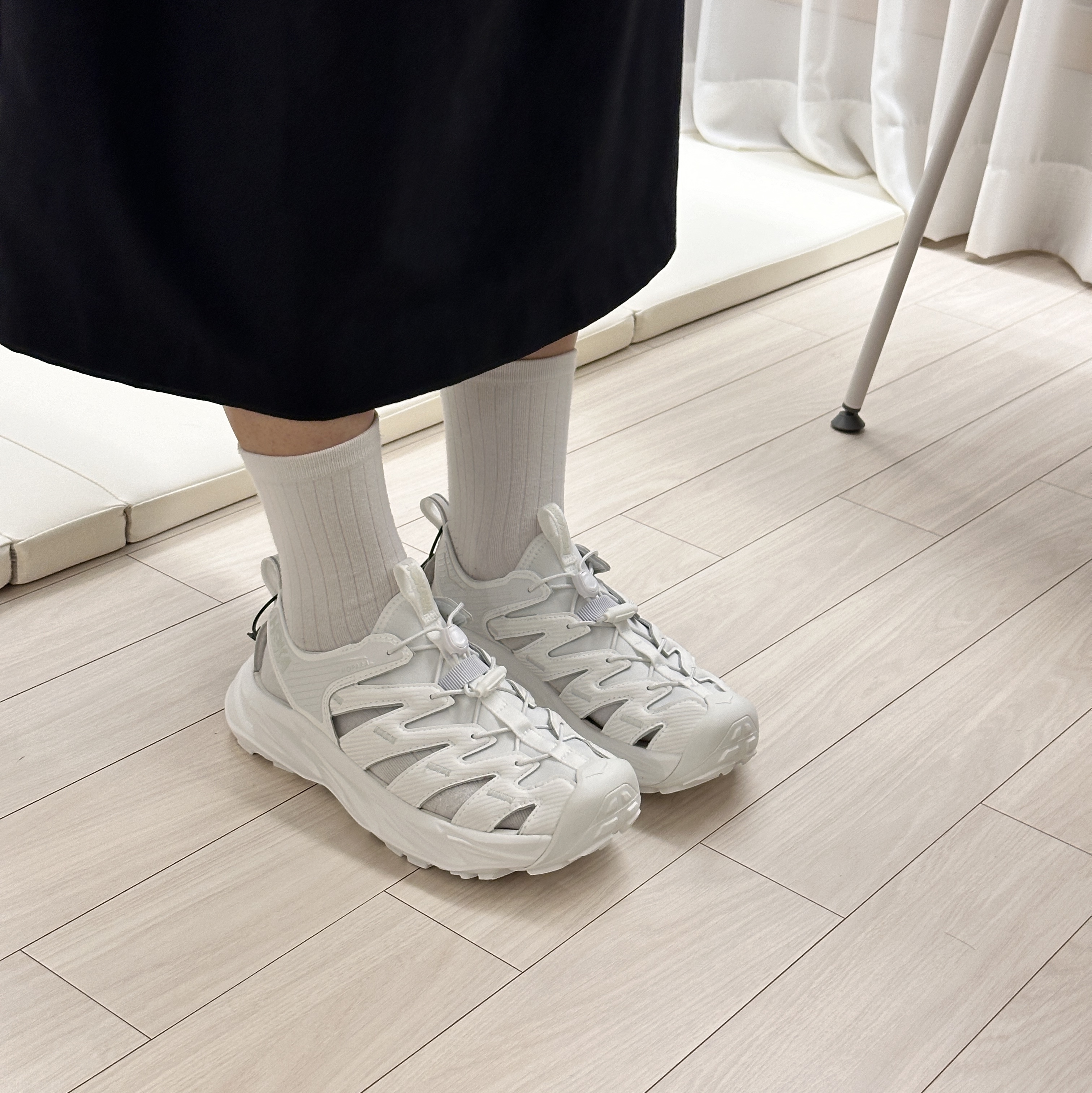 Hoka Hopara White 착용 스타일 - 1