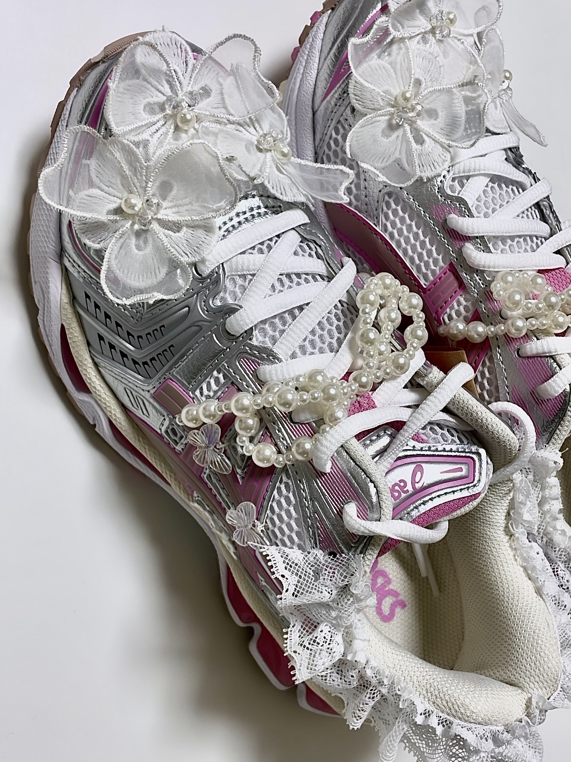 Asics Unlimited Gel-Kayano 14 White Fawn 착용 스타일 - 2