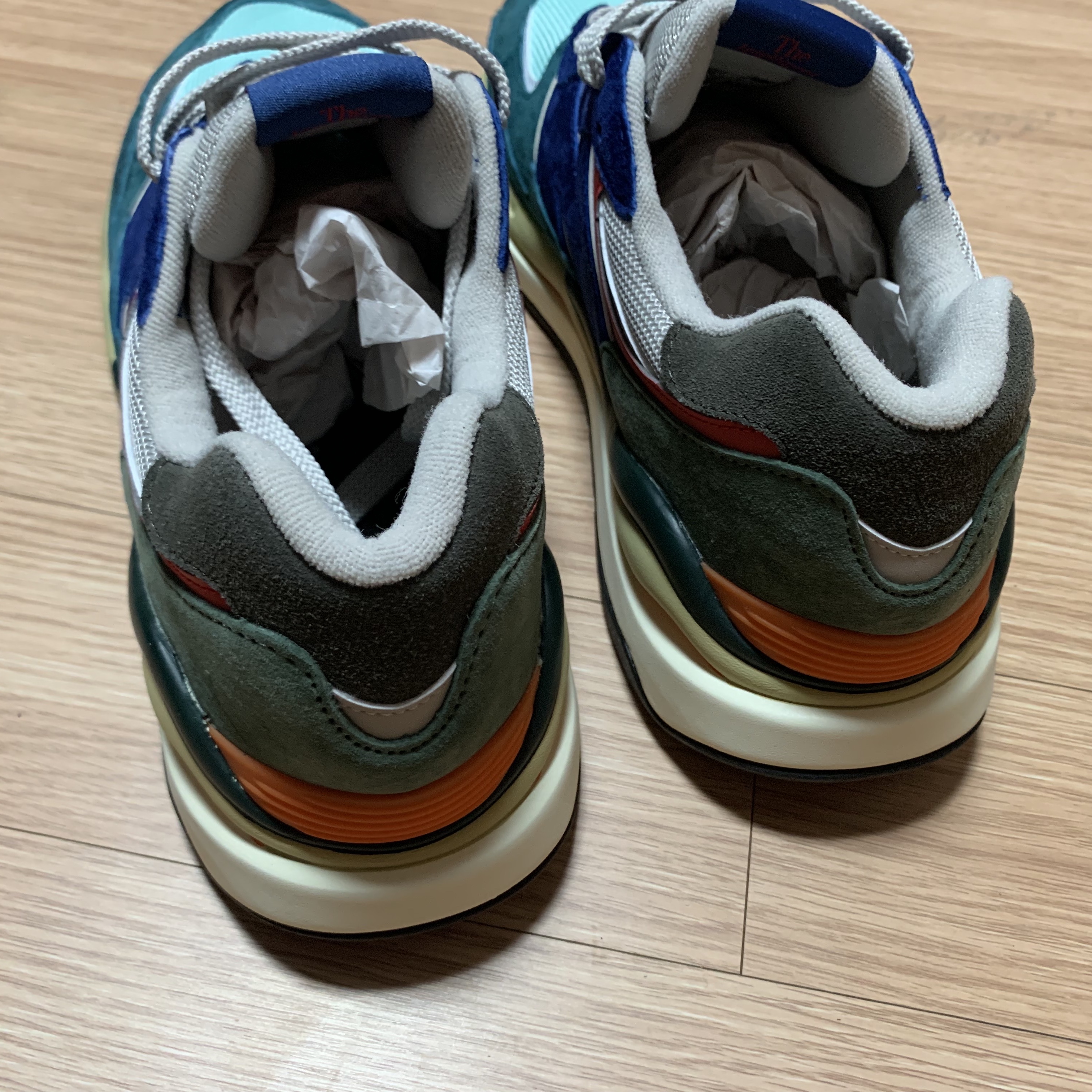 New Balance 5740 Light Cliff Grey 착용 스타일 - 3