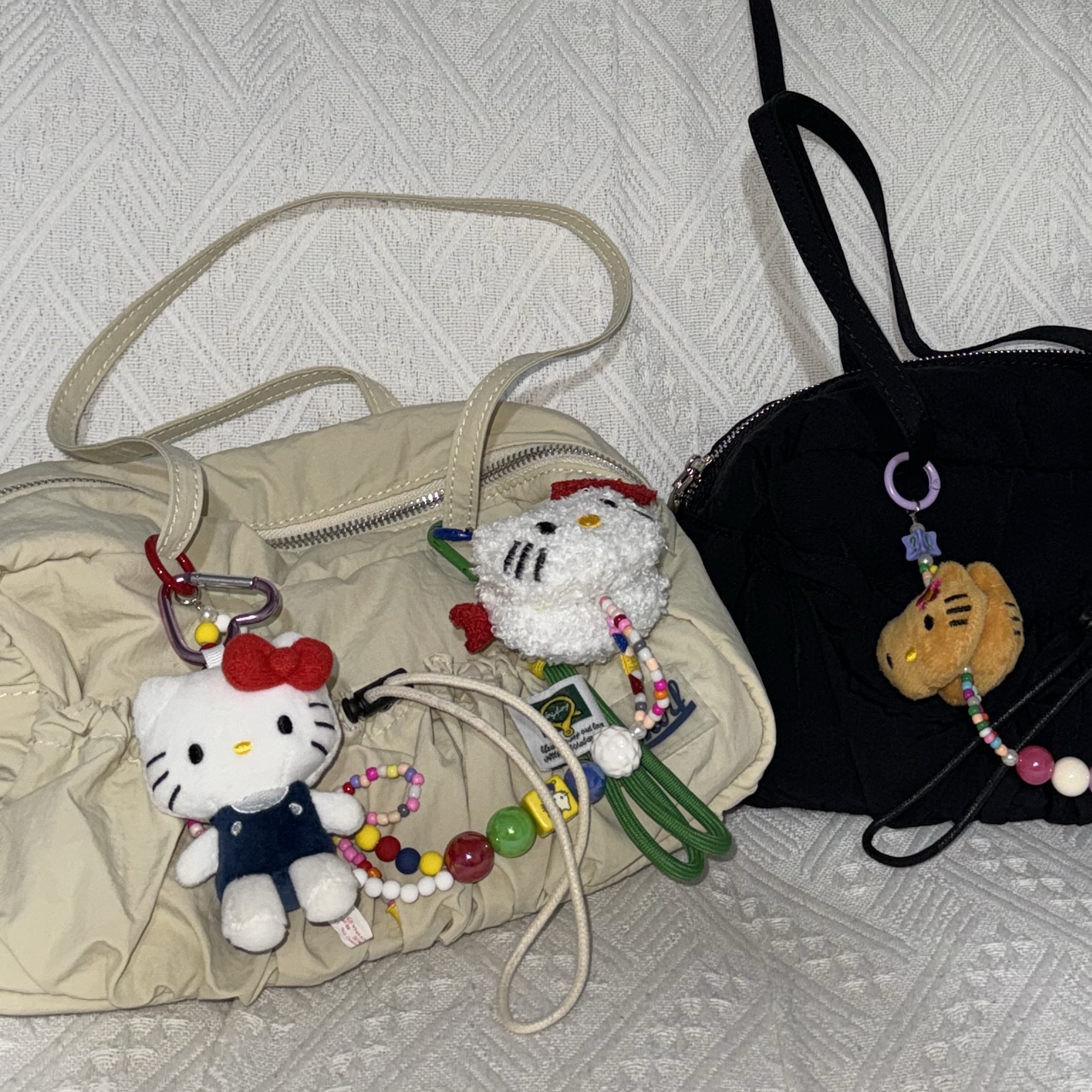 Sanrio Hello Kitty Mini Mascot Holder 착용 스타일