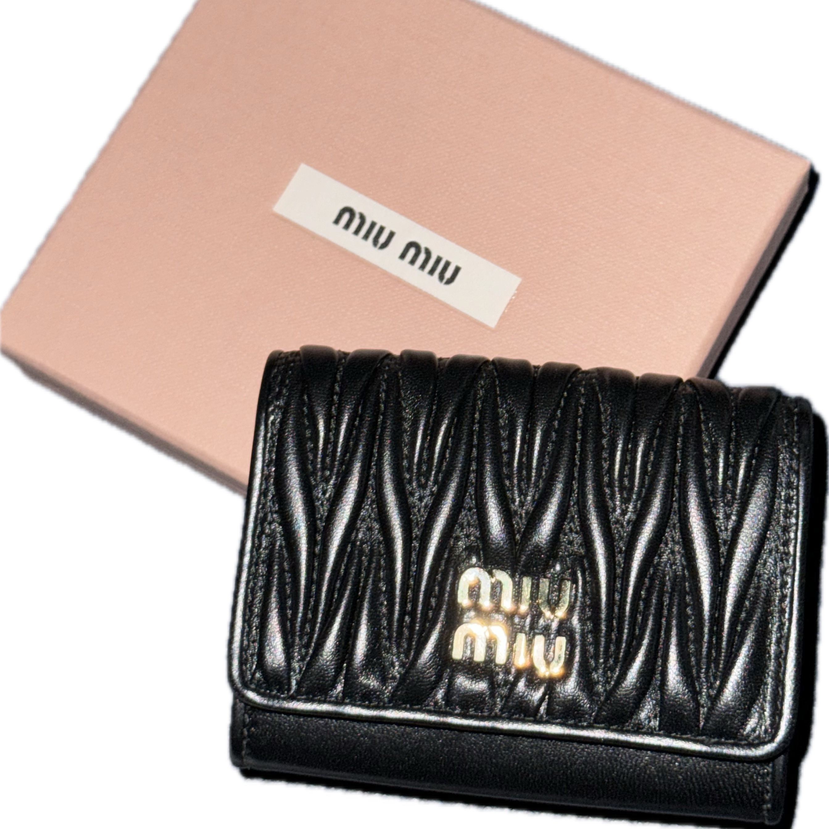 Miu Miu Matelasse Nappa Leather Card Holder Black 착용 스타일