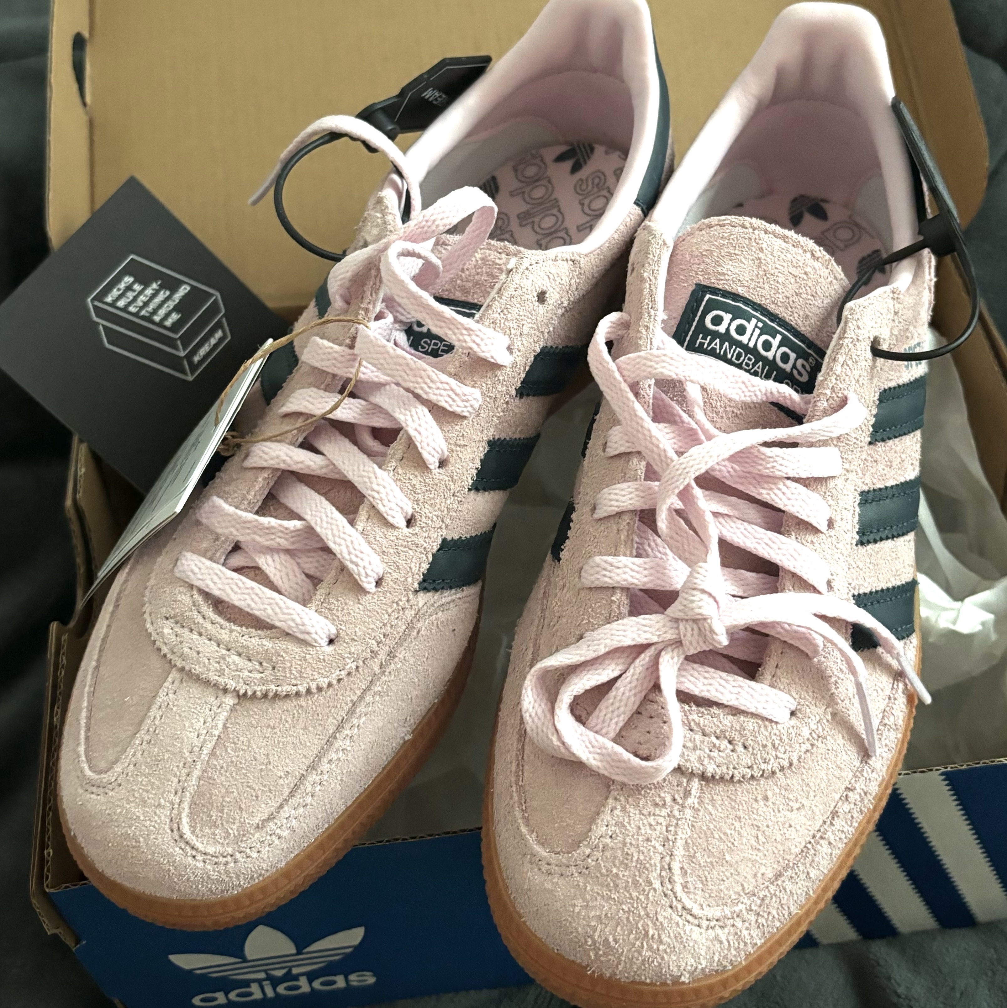 (W) Adidas Spezial Handball Clear Pink 착용 스타일
