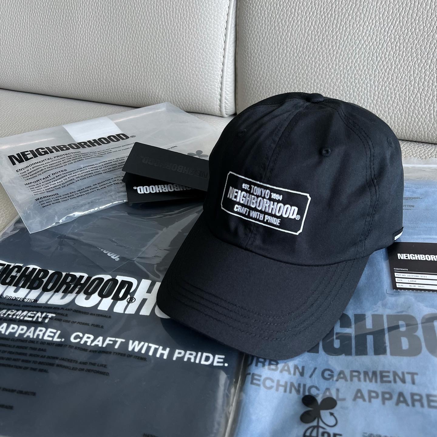 Neighborhood Embroidered Logo Patch Cotton Twill Dad Cap Black 착용 스타일 - 1