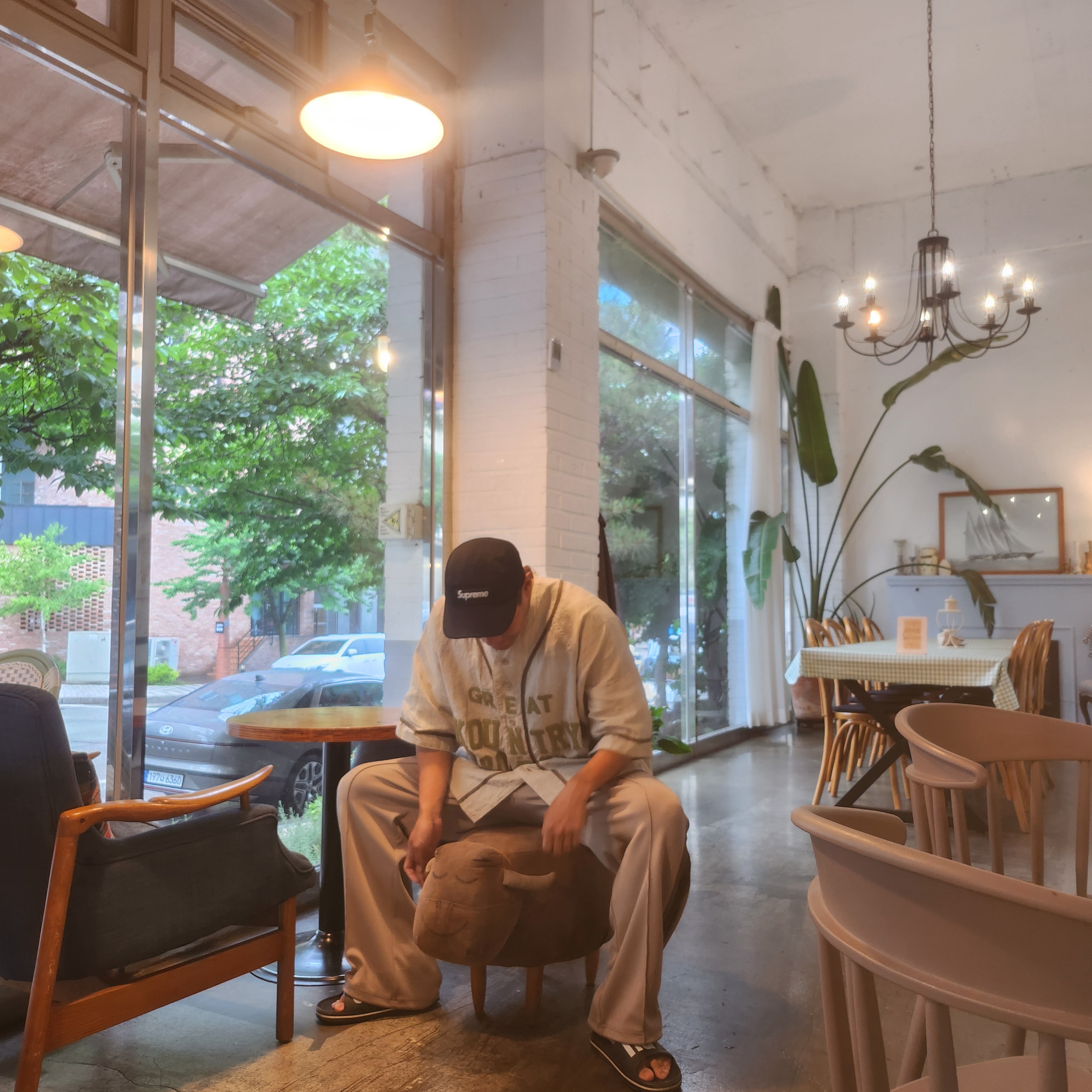 Kapital French Linen Great Kountry Baseball Shirt Beige, Supreme Washed Chino Twill Camp Cap Black 착용 스타일
