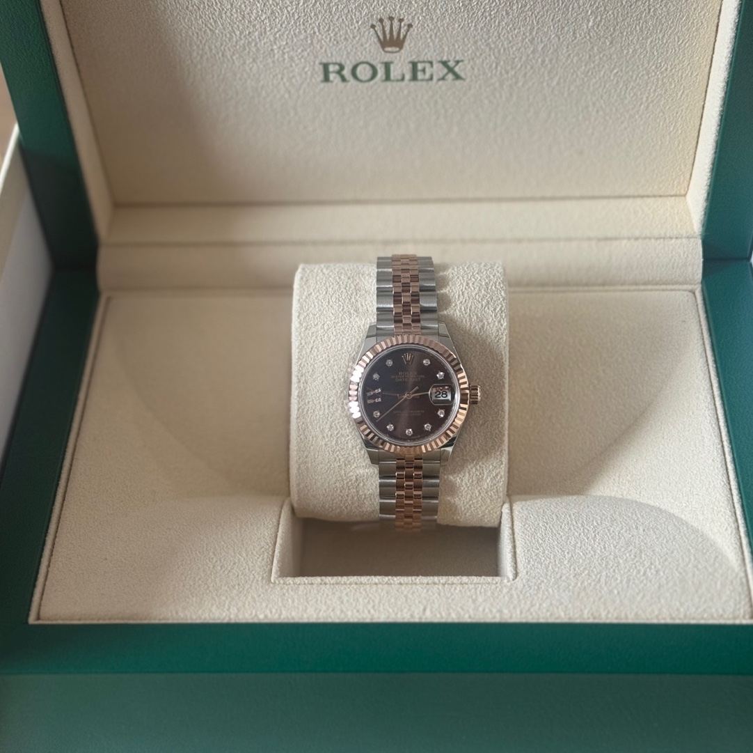 Rolex Lady-Datejust 28mm 279171 Chocolate Roman Diamond-Set Jubilee 착용 스타일