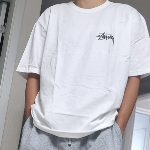 Stussy Kittens T-Shirt White 착용 스타일